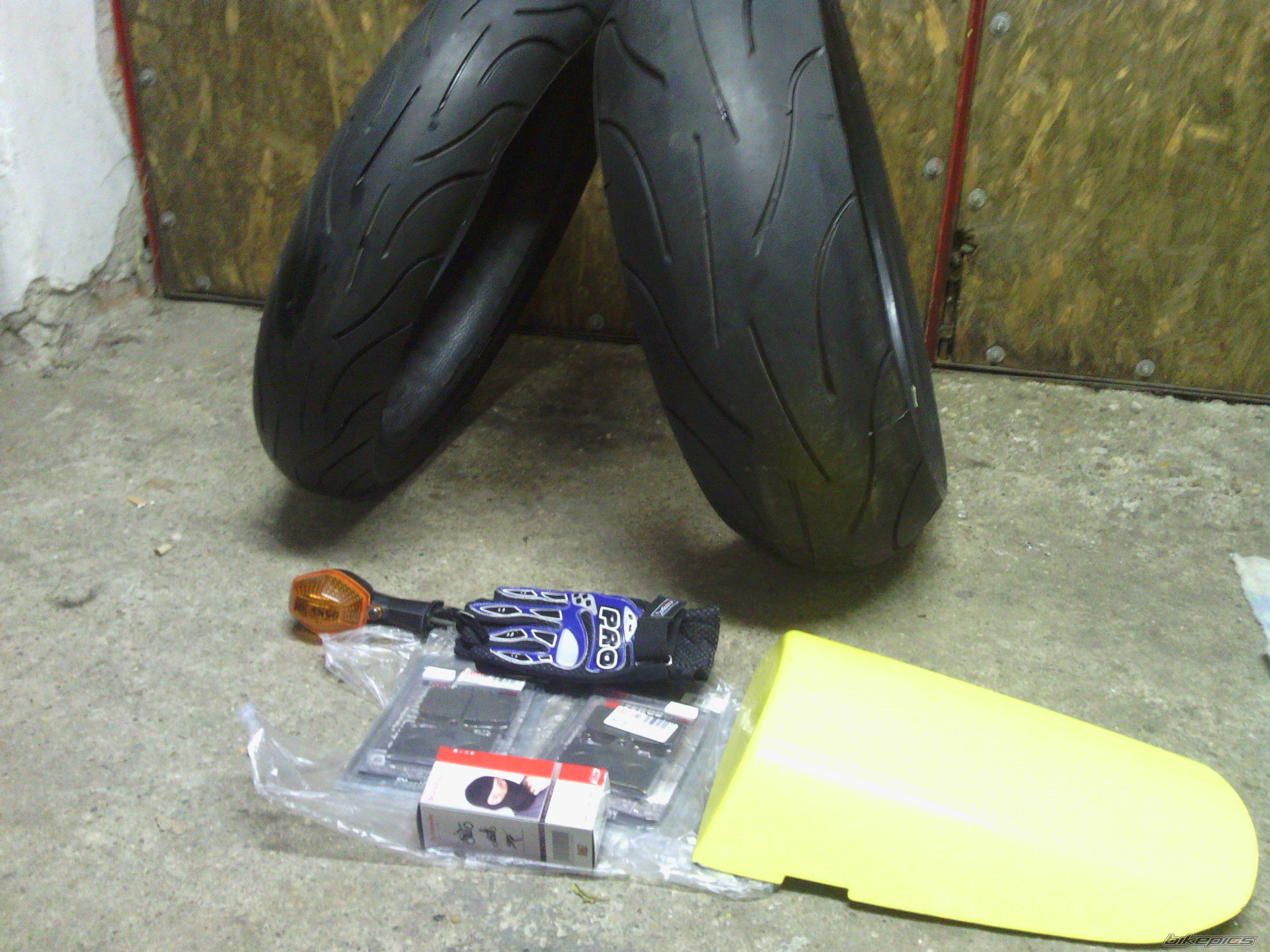 2003 SUZUKI GSX R 600 | Picture 2479377 motorcycle photo