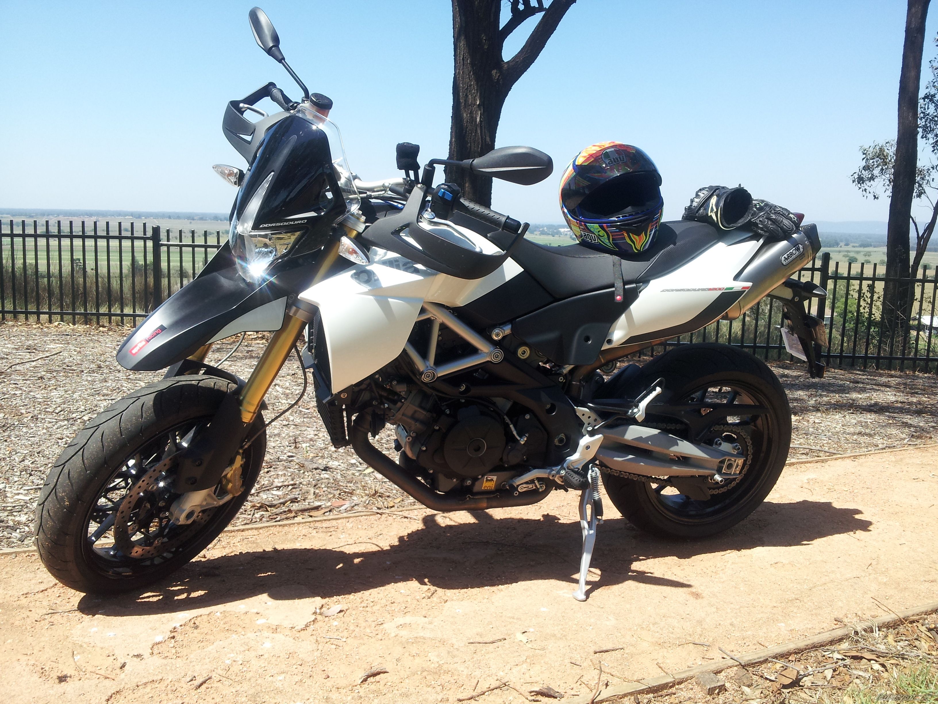 2011 APRILIA DORSODURO 1200 | Picture 2483320 motorcycle photo