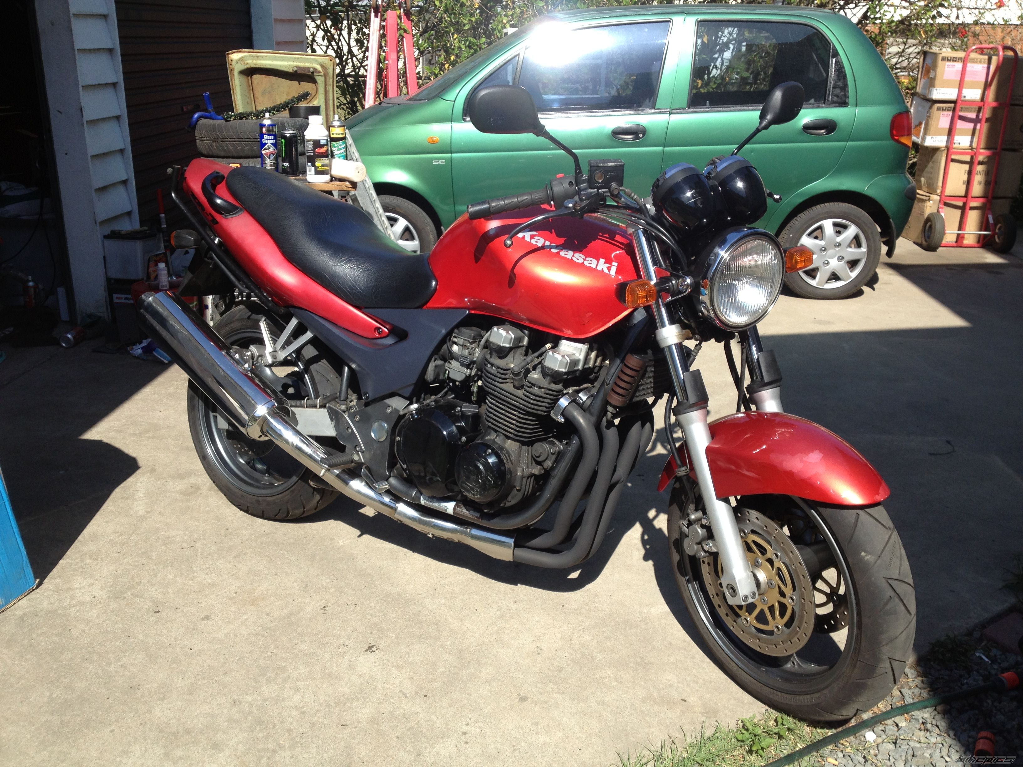 2000 KAWASAKI ZR 7 | Picture 2486001 motorcycle photo
