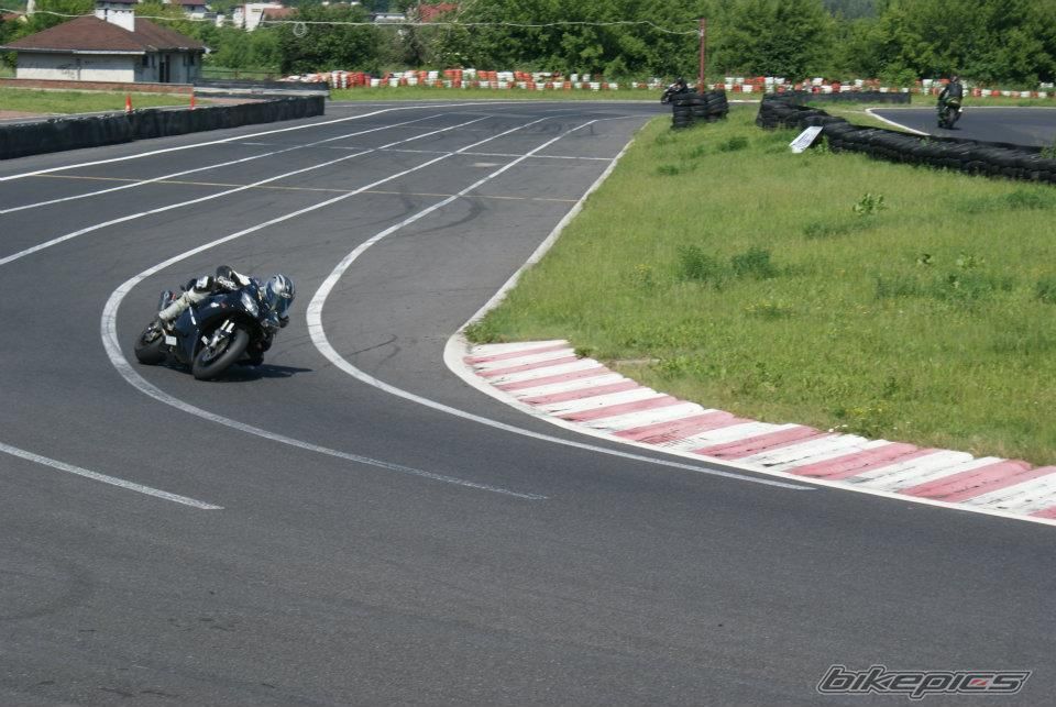 2000 YAMAHA YZF R1 | Picture 2487385 motorcycle photo