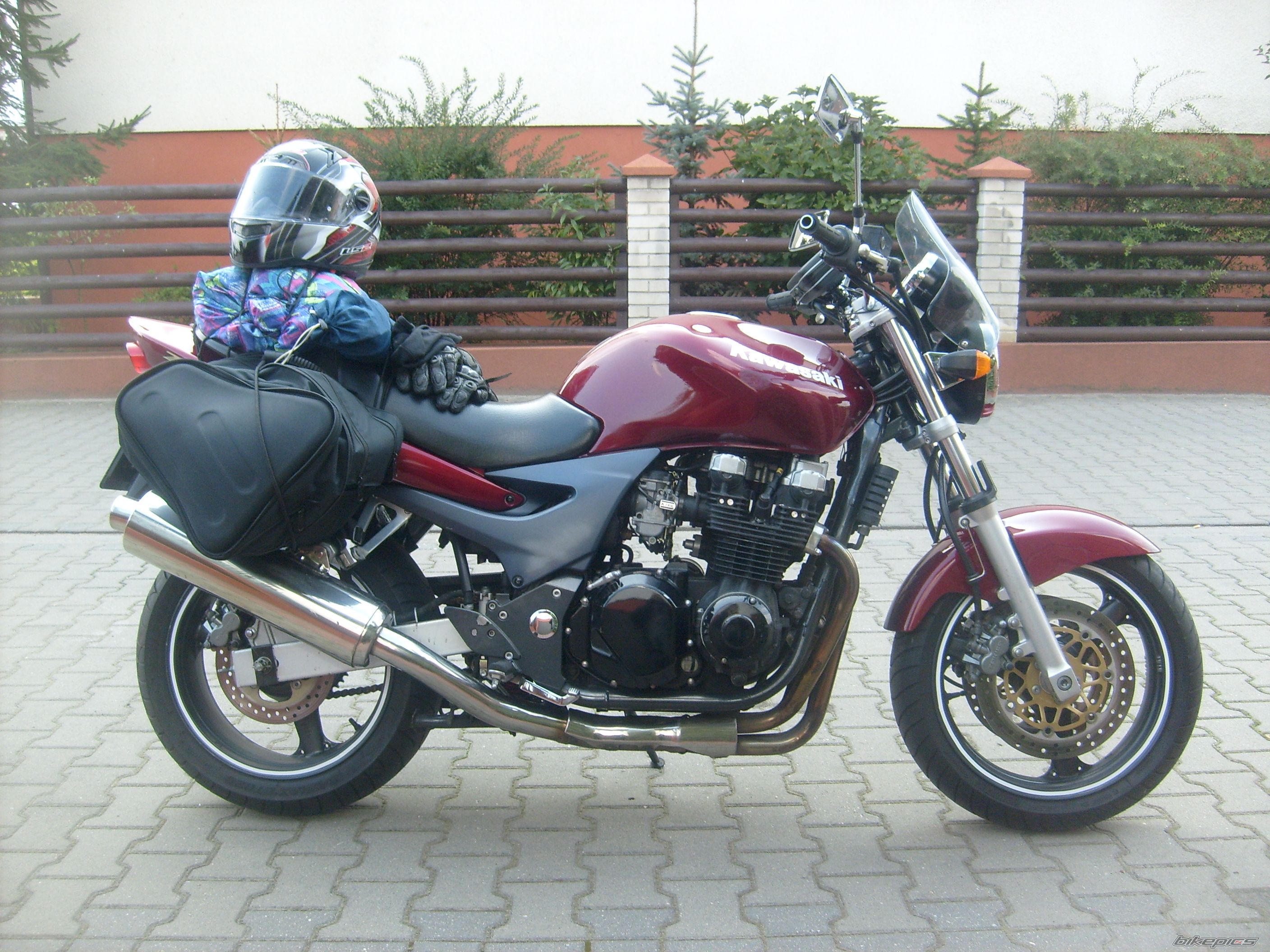 2000 KAWASAKI ZR 7 | Picture 2487968 motorcycle photo