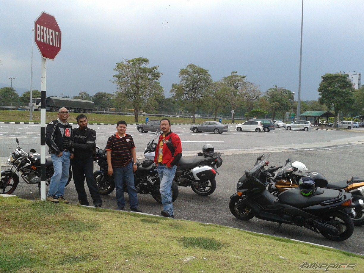 2008 YAMAHA TMAX 500 | Picture 2488828 motorcycle photo