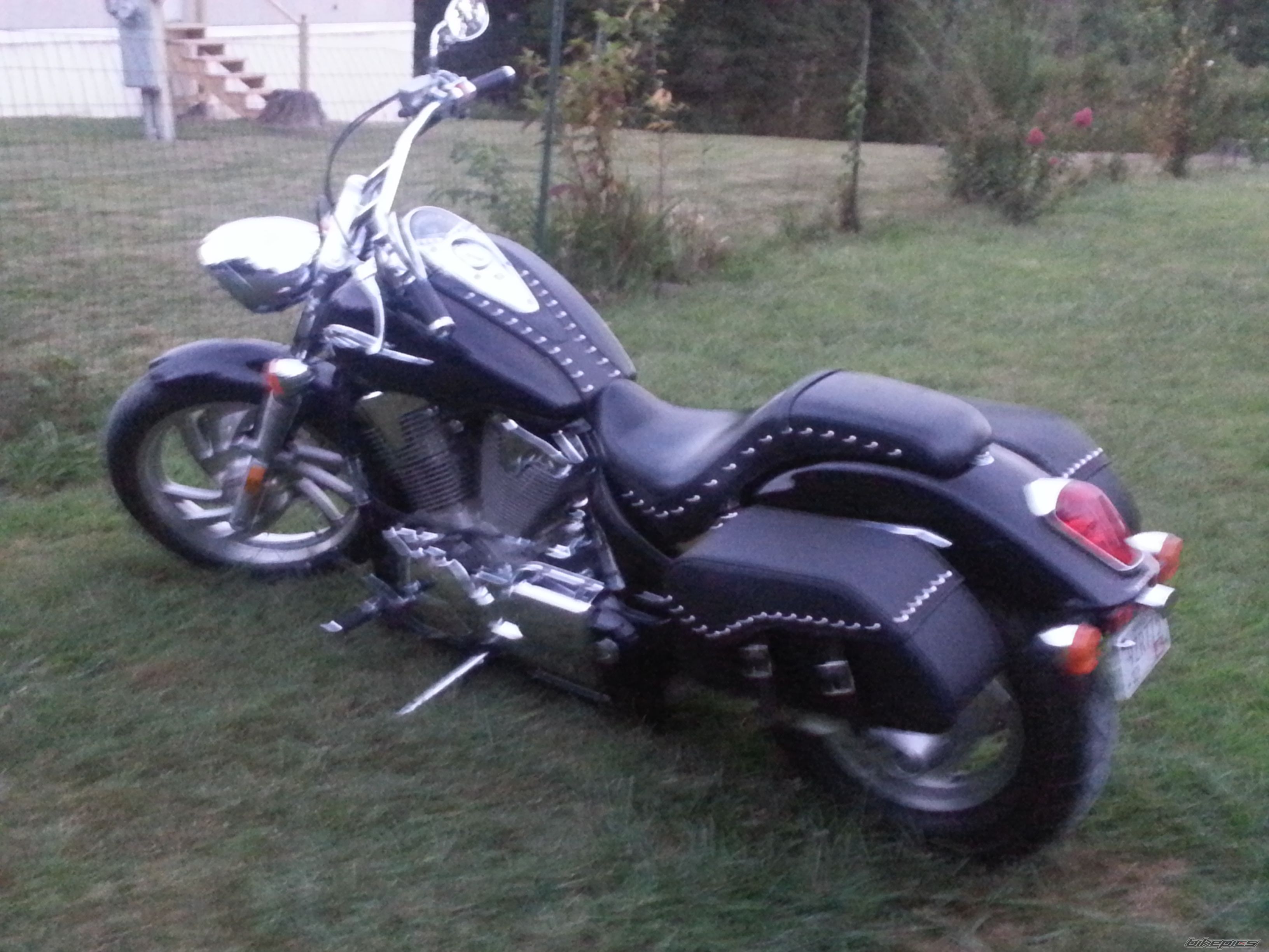 2004 HONDA VTX 1300 | Picture 2491817 motorcycle photo