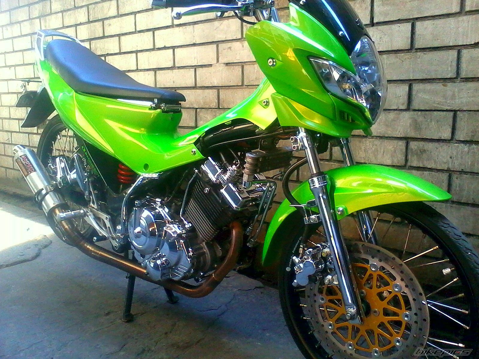    | Picture 2491866 motorcycle photo