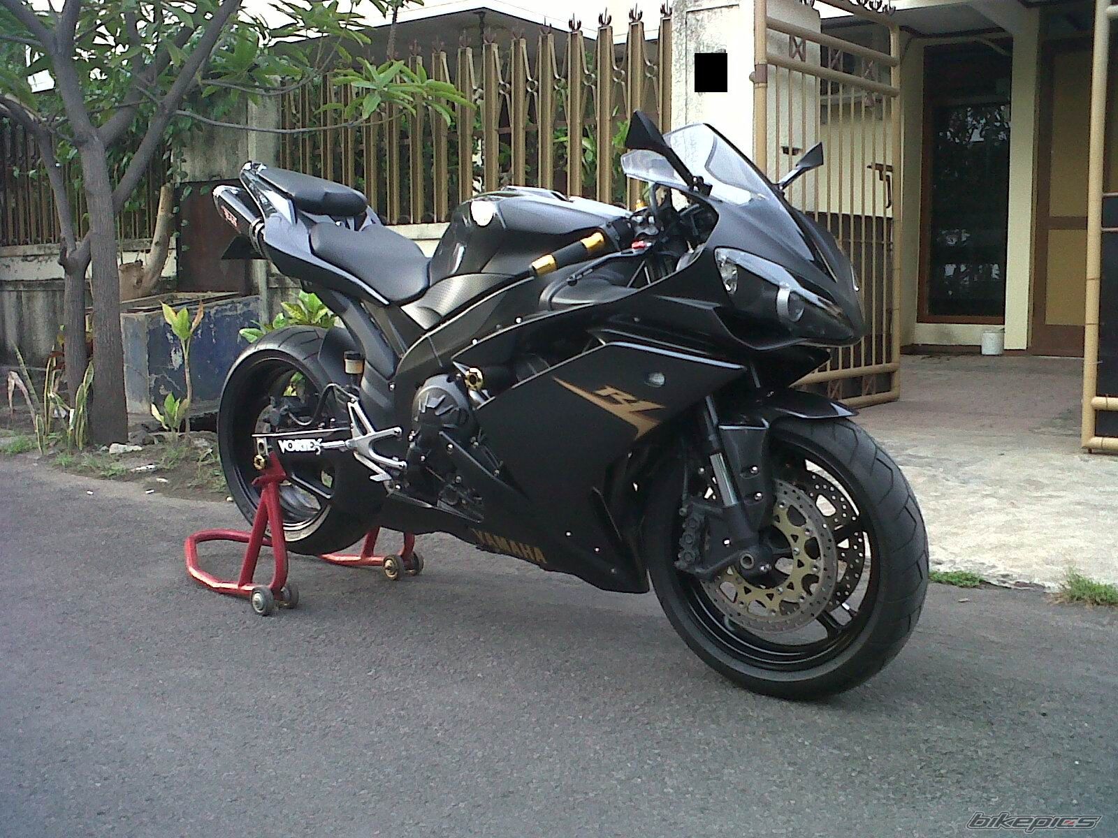 2008 YAMAHA YZF R1 | Picture 2493508 motorcycle photo