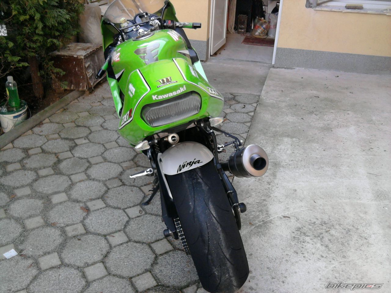2000 KAWASAKI ZX 7R | Picture 2493614 motorcycle photo