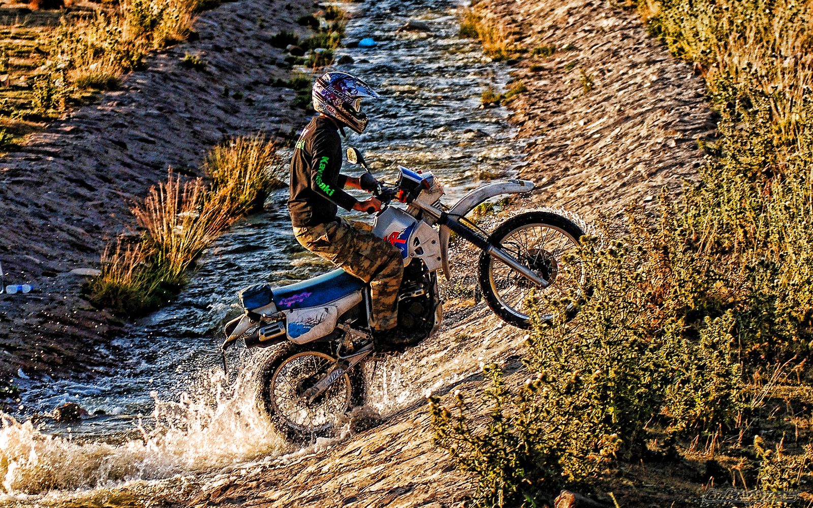 2010 KAWASAKI KLR 250 | Picture 2495593 motorcycle photo