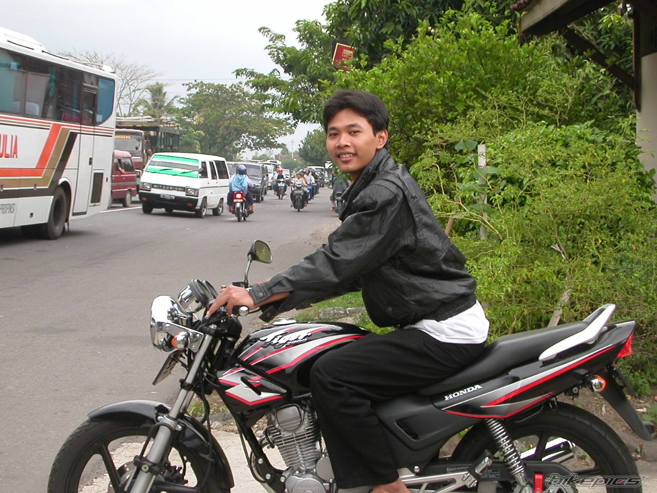2004 ASTRA HONDA TIGER 2000 | Picture 249651 motorcycle photo