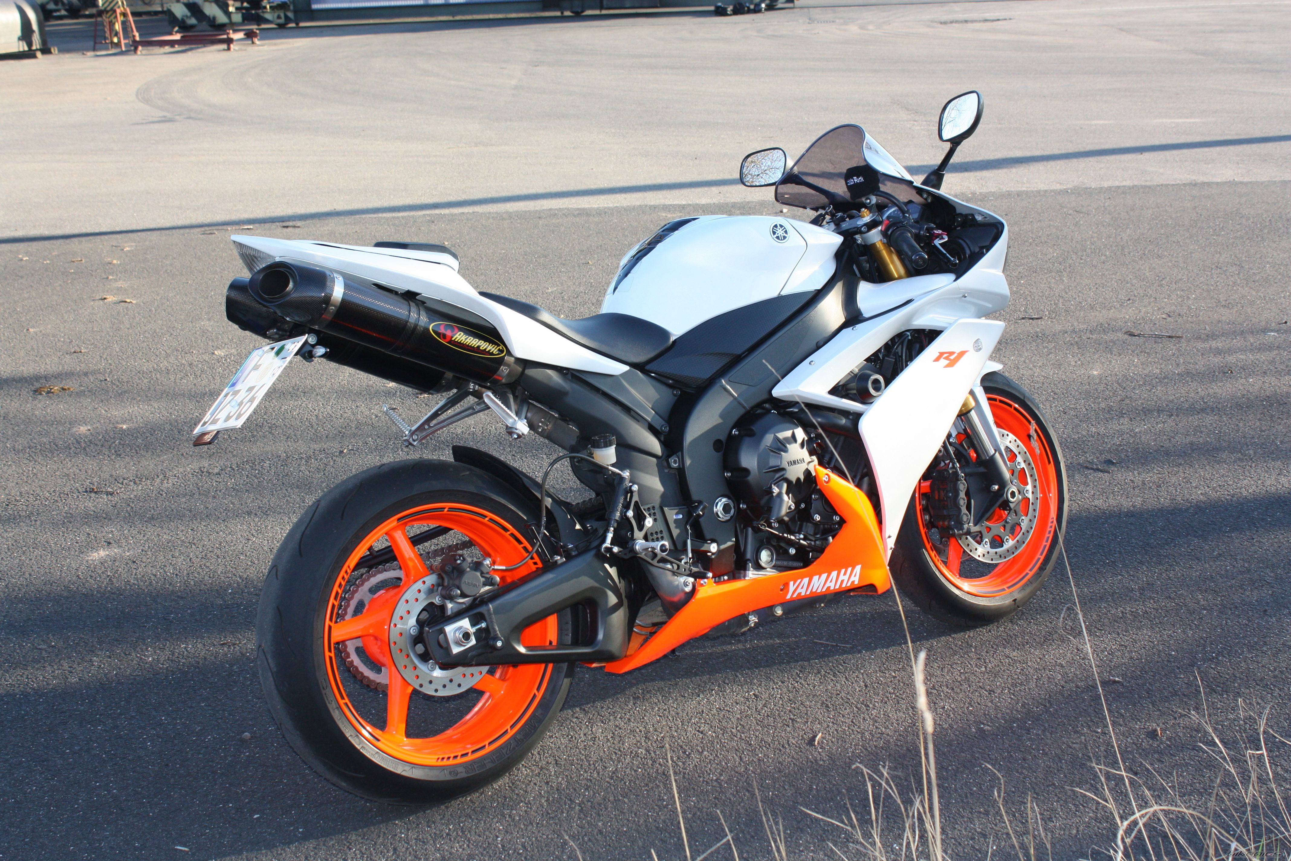2013 YAMAHA YZF R1 | Picture 2496604 motorcycle photo
