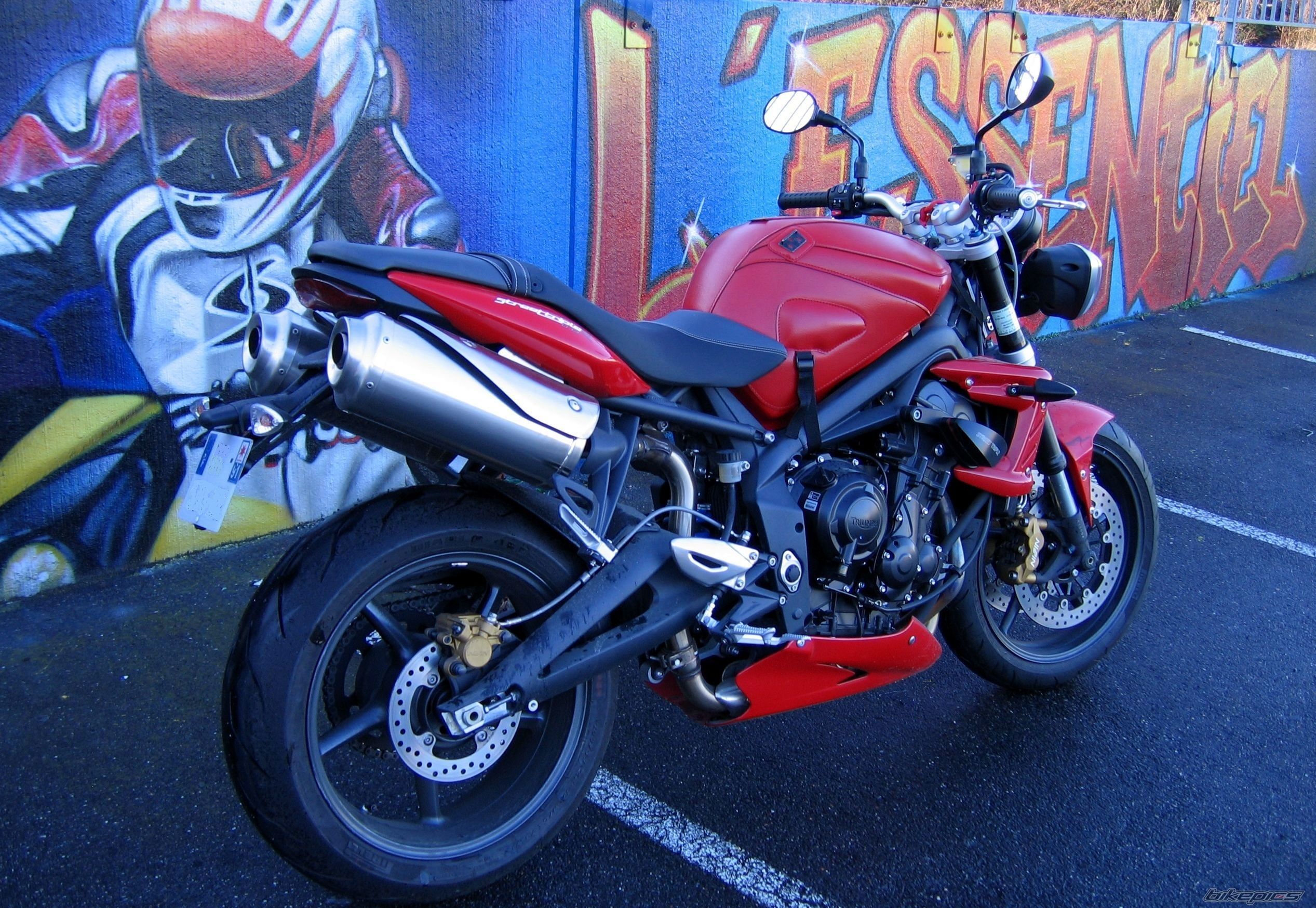 2012 TRIUMPH STREET TRIPLE R | Picture 2496650 motorcycle photo