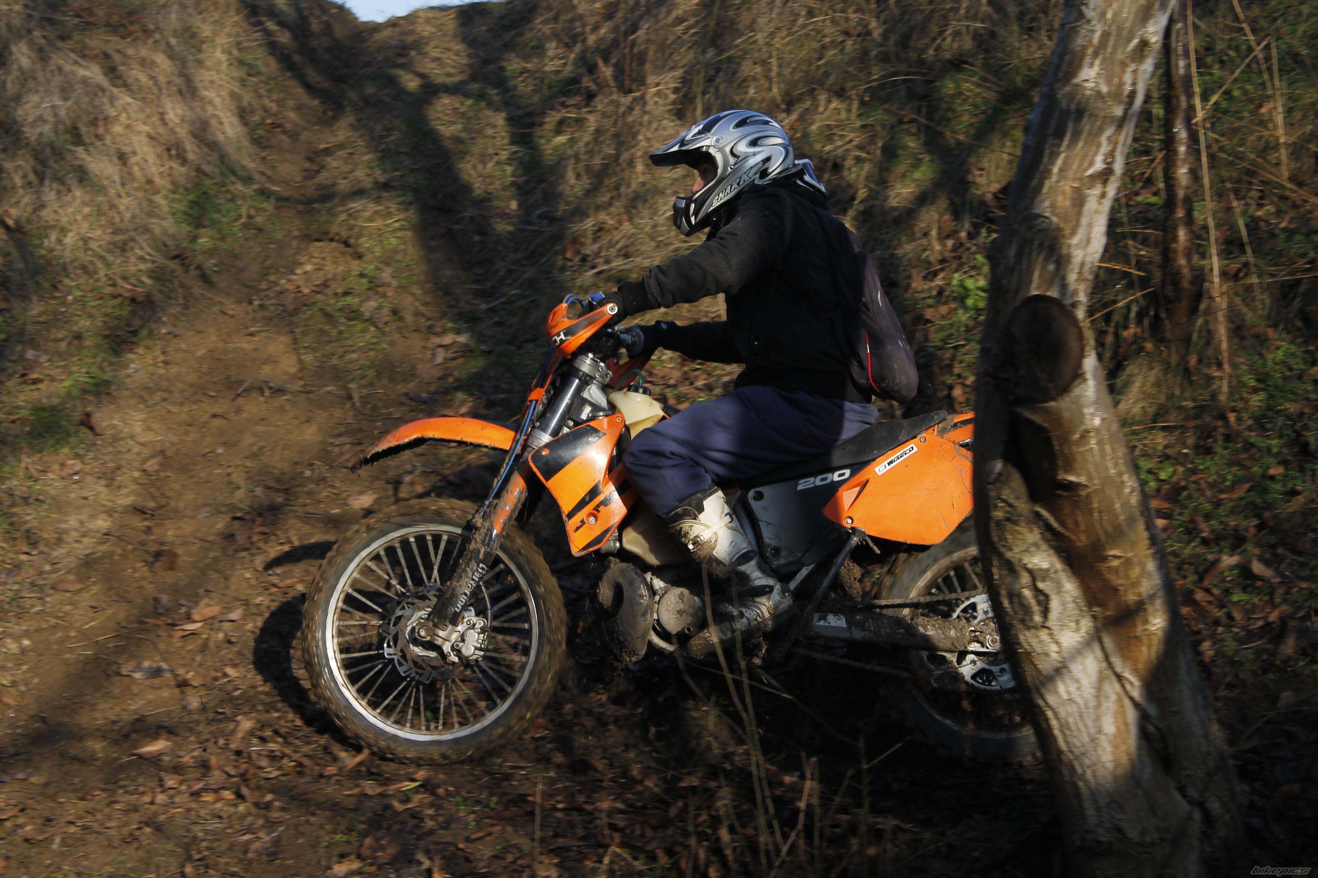 2002 KTM 200 EXC | Picture 2497769 motorcycle photo