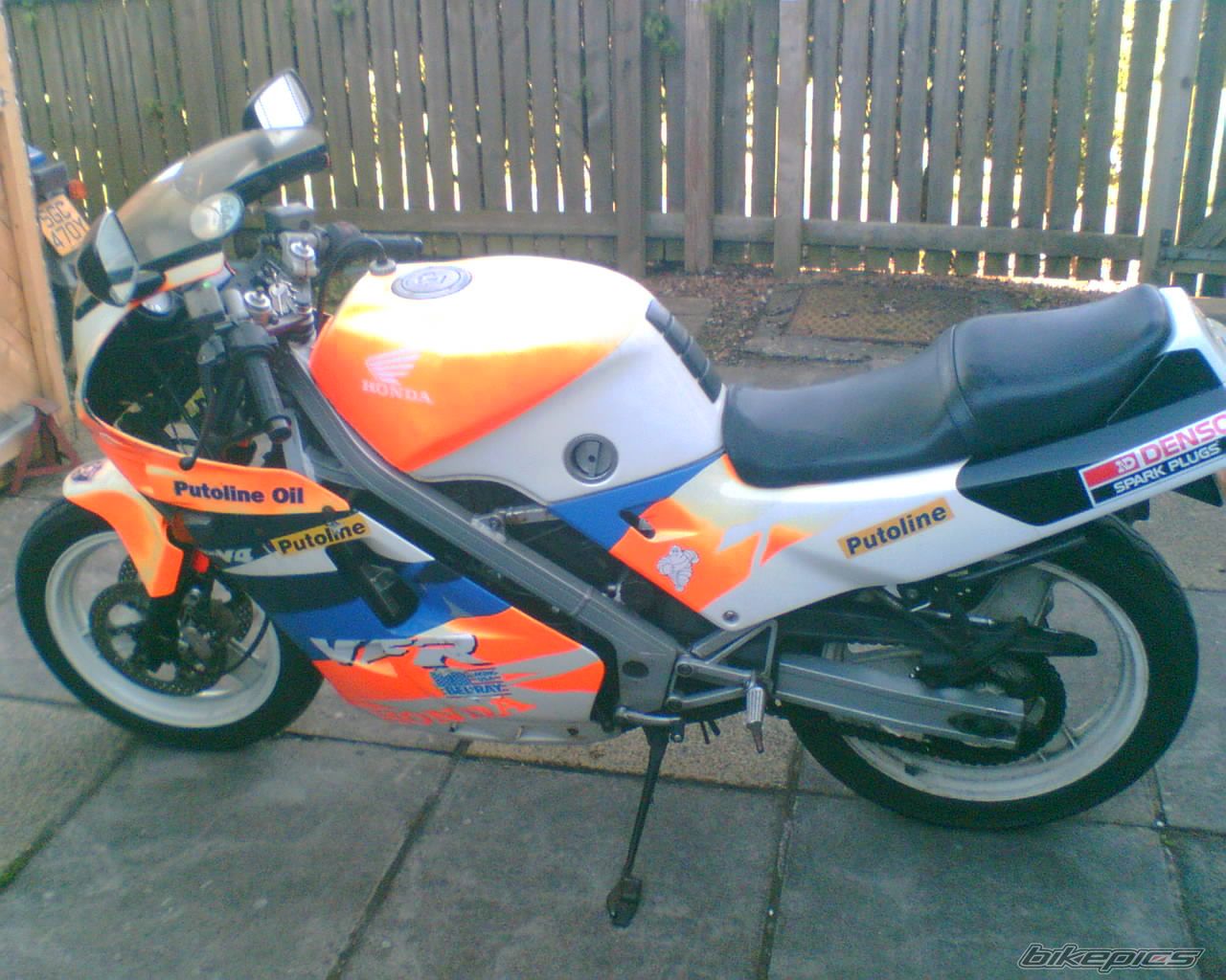 1986 HONDA VFR 400R | Picture 2498237 motorcycle photo