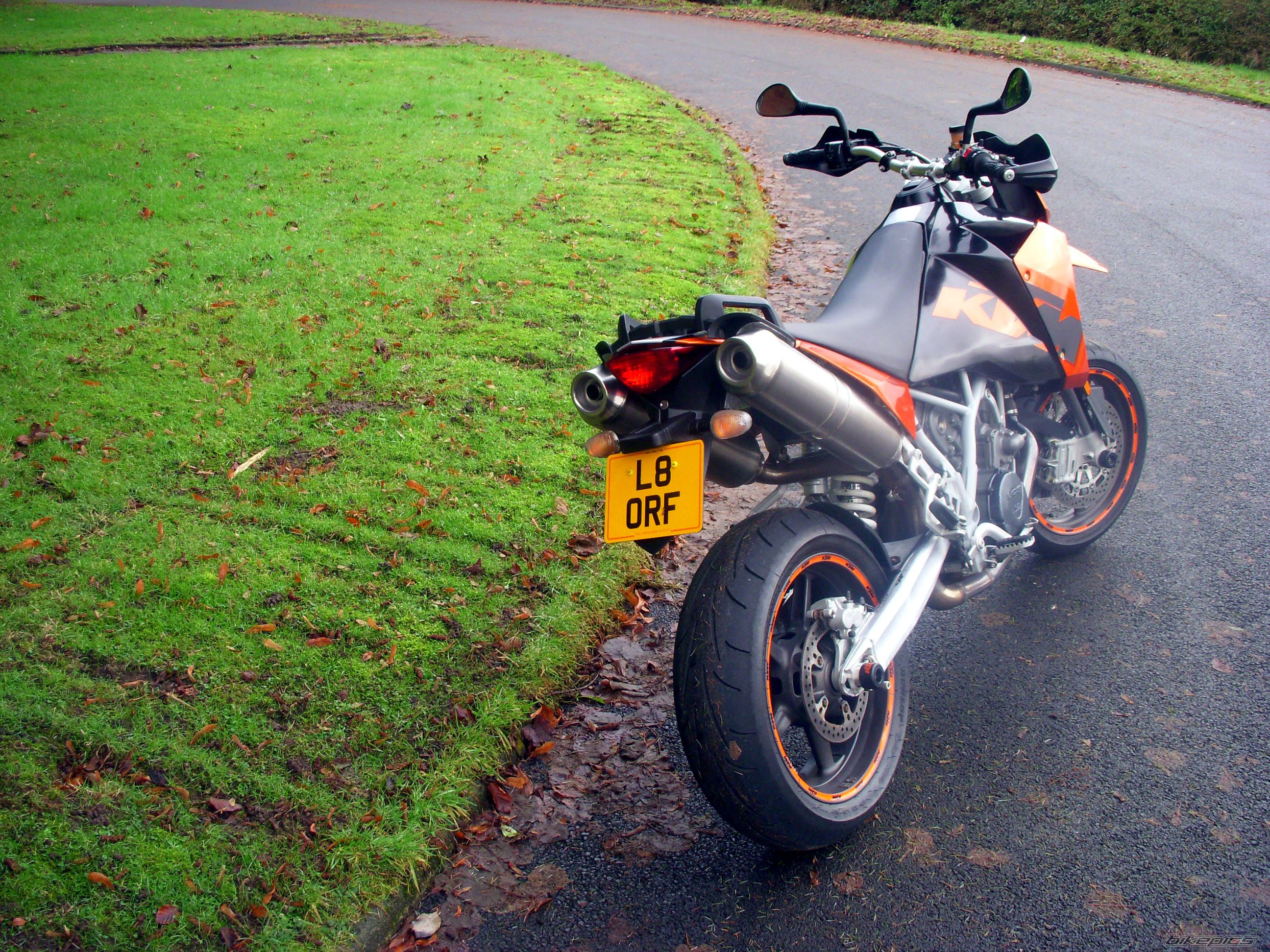 2006 KTM 950 SUPERMOTO | Picture 2498943 motorcycle photo