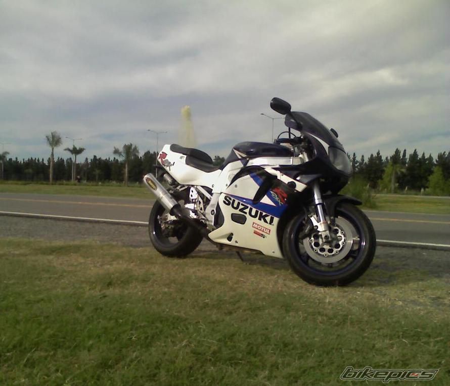 1993 SUZUKI GSXR | Picture 2499115 motorcycle photo