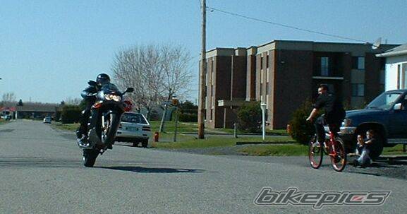 2000 SUZUKI GSX 750F | Picture 24997 motorcycle photo
