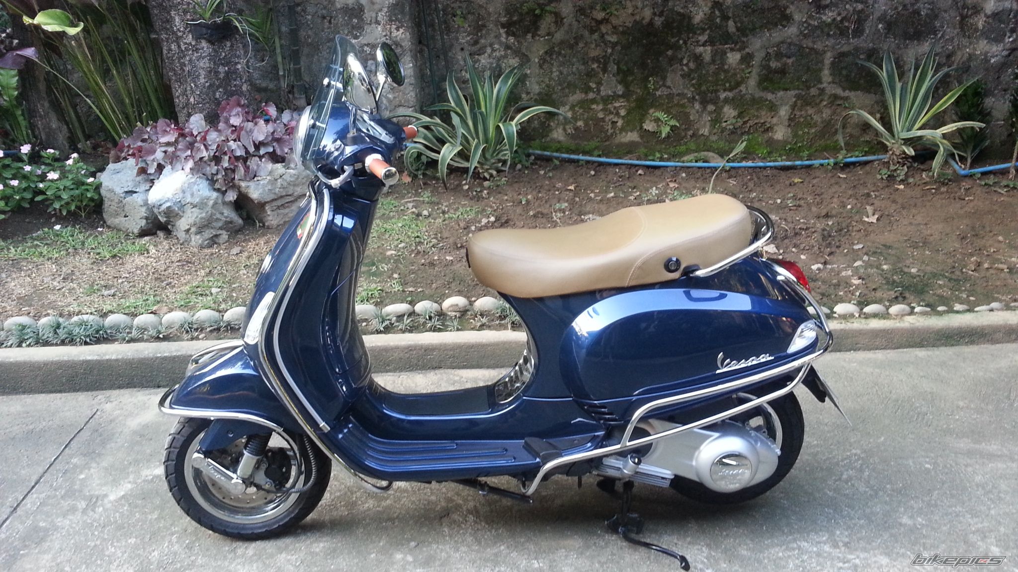 2012 VESPA LX 150IE | Picture 2503515 motorcycle photo