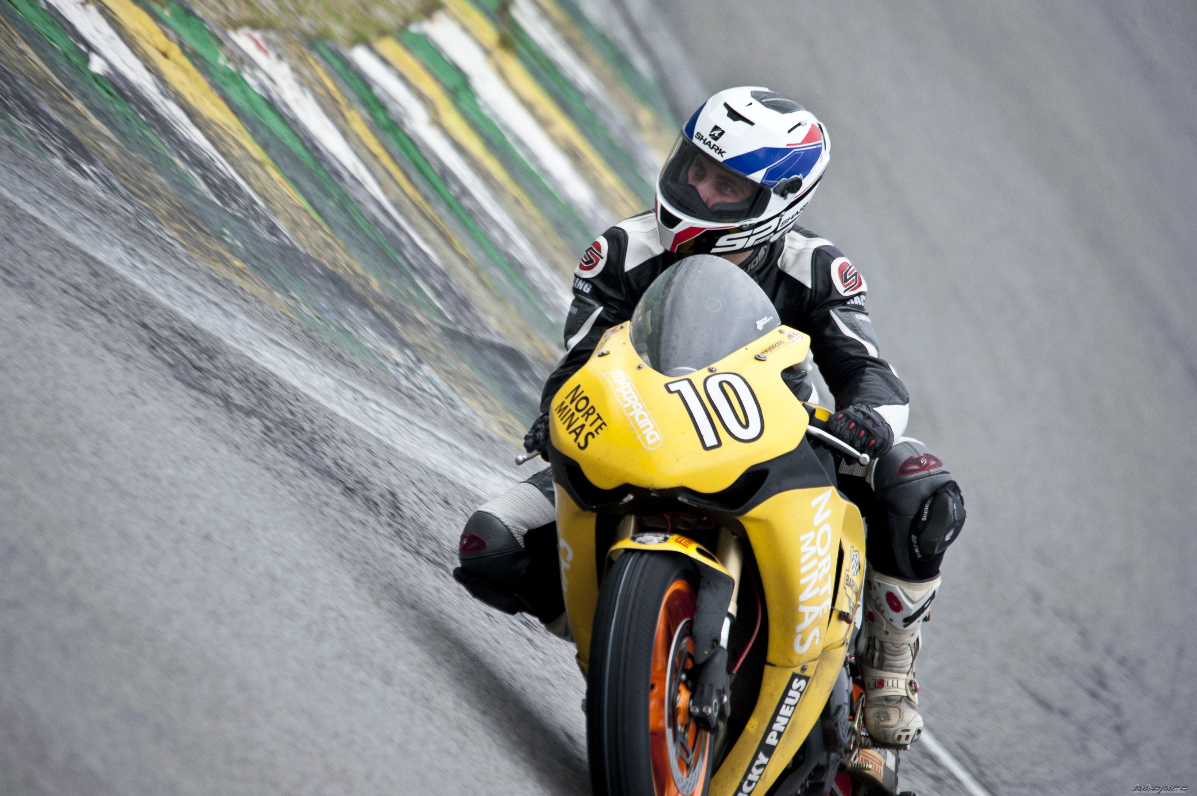 2010 HONDA CBR 1000  RR | Picture 2505565 motorcycle photo
