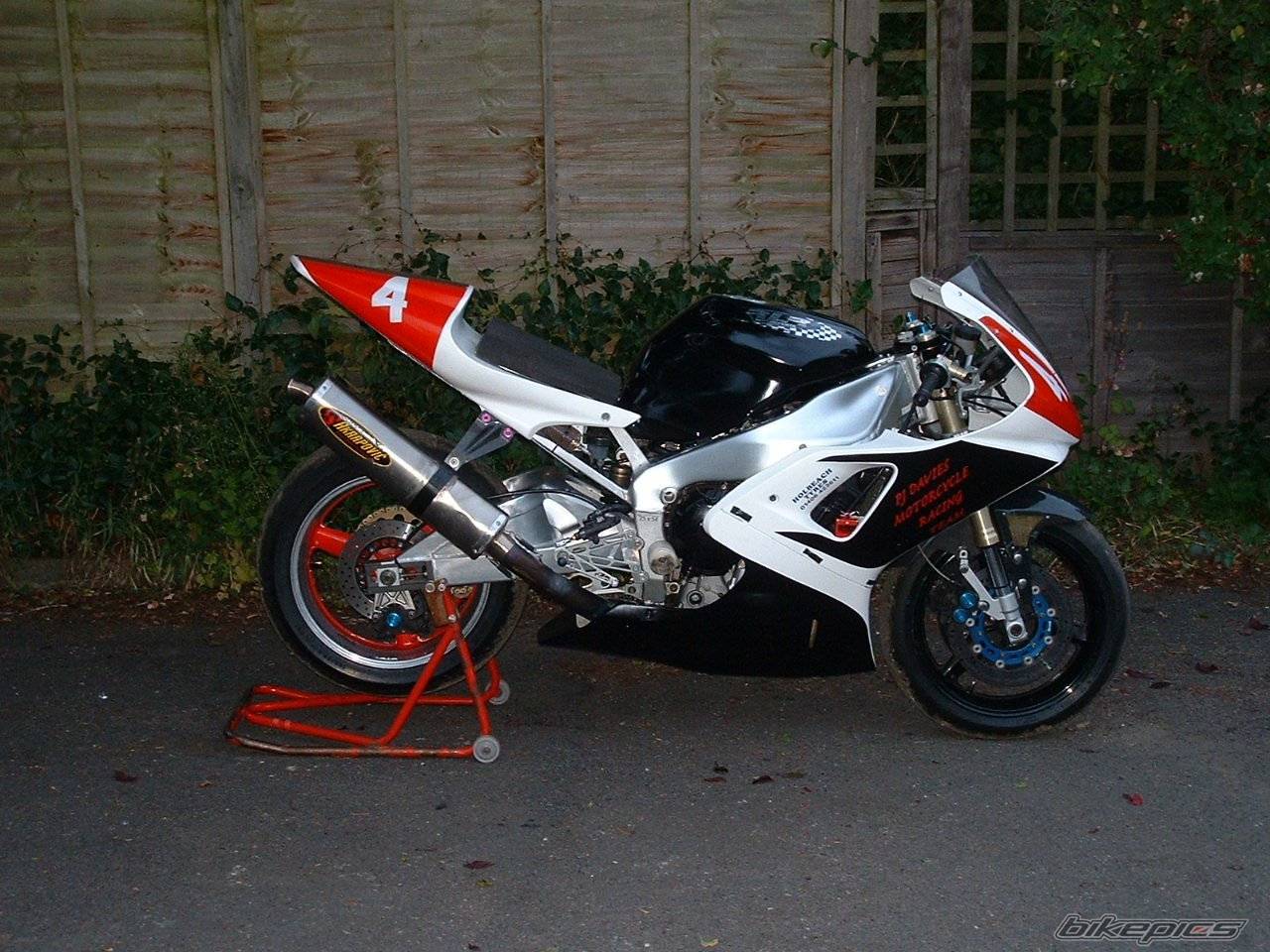 2000 YAMAHA YZF R1 | Picture 250708 motorcycle photo