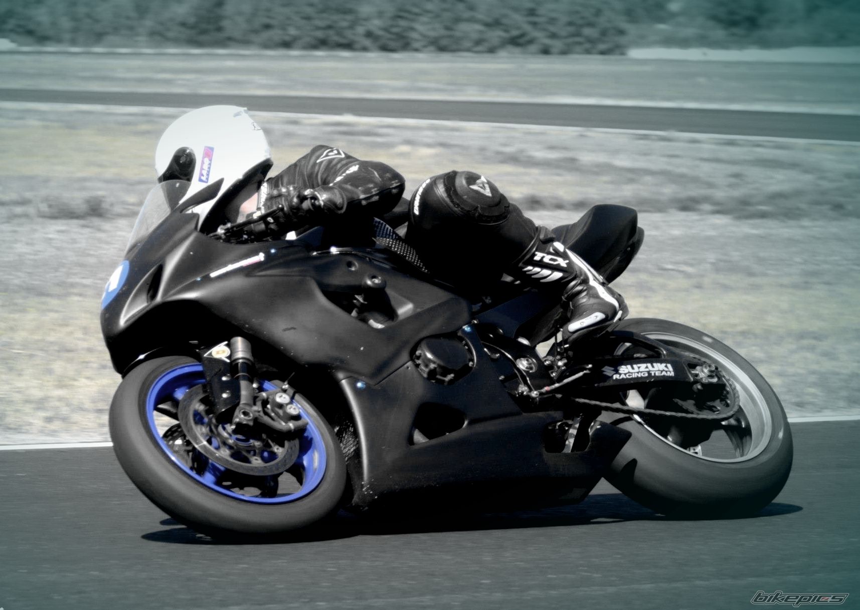 2005 SUZUKI GSX R 1000 | Picture 2508135 motorcycle photo