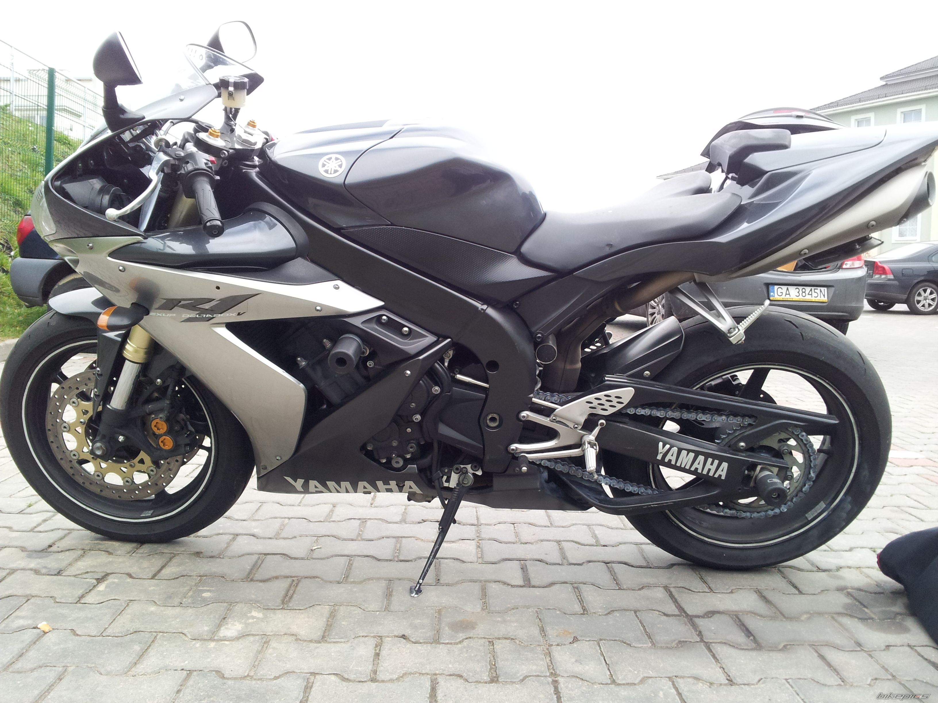 2004 YAMAHA YZF R1 | Picture 2508517 motorcycle photo