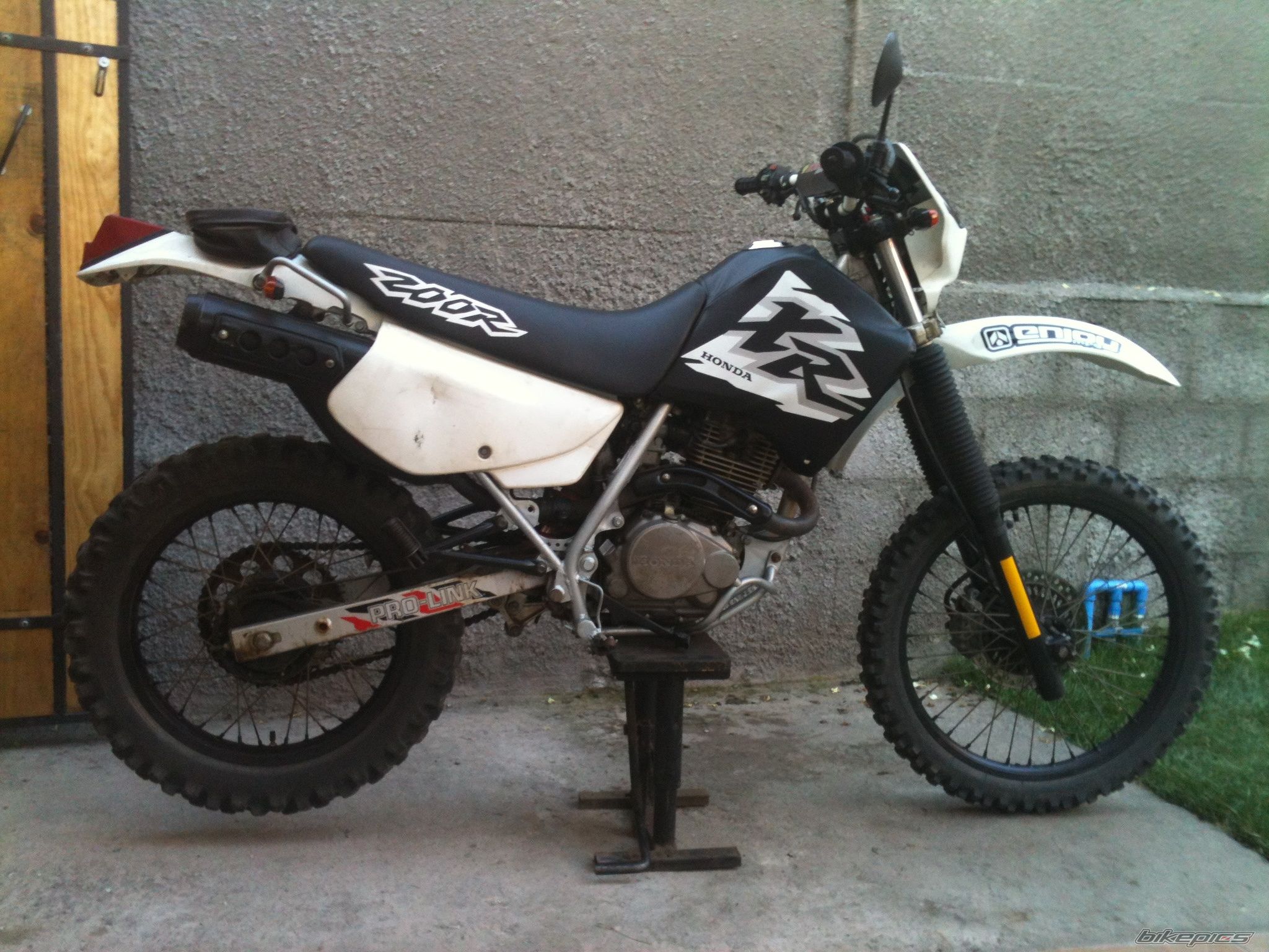 1997 HONDA XR 200 | Picture 2509835 motorcycle photo