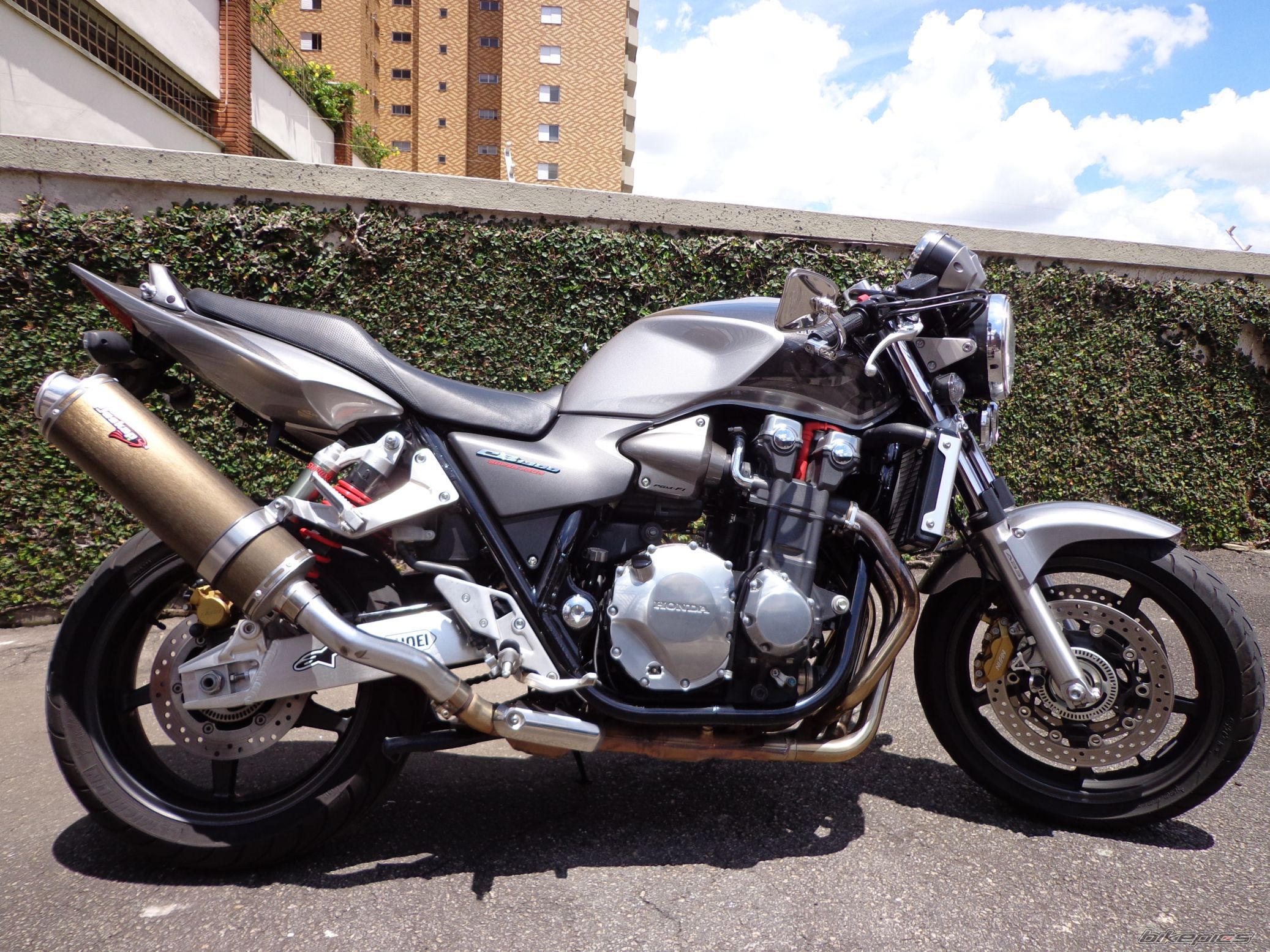 2008 HONDA CB1300 | Picture 2511102 motorcycle photo