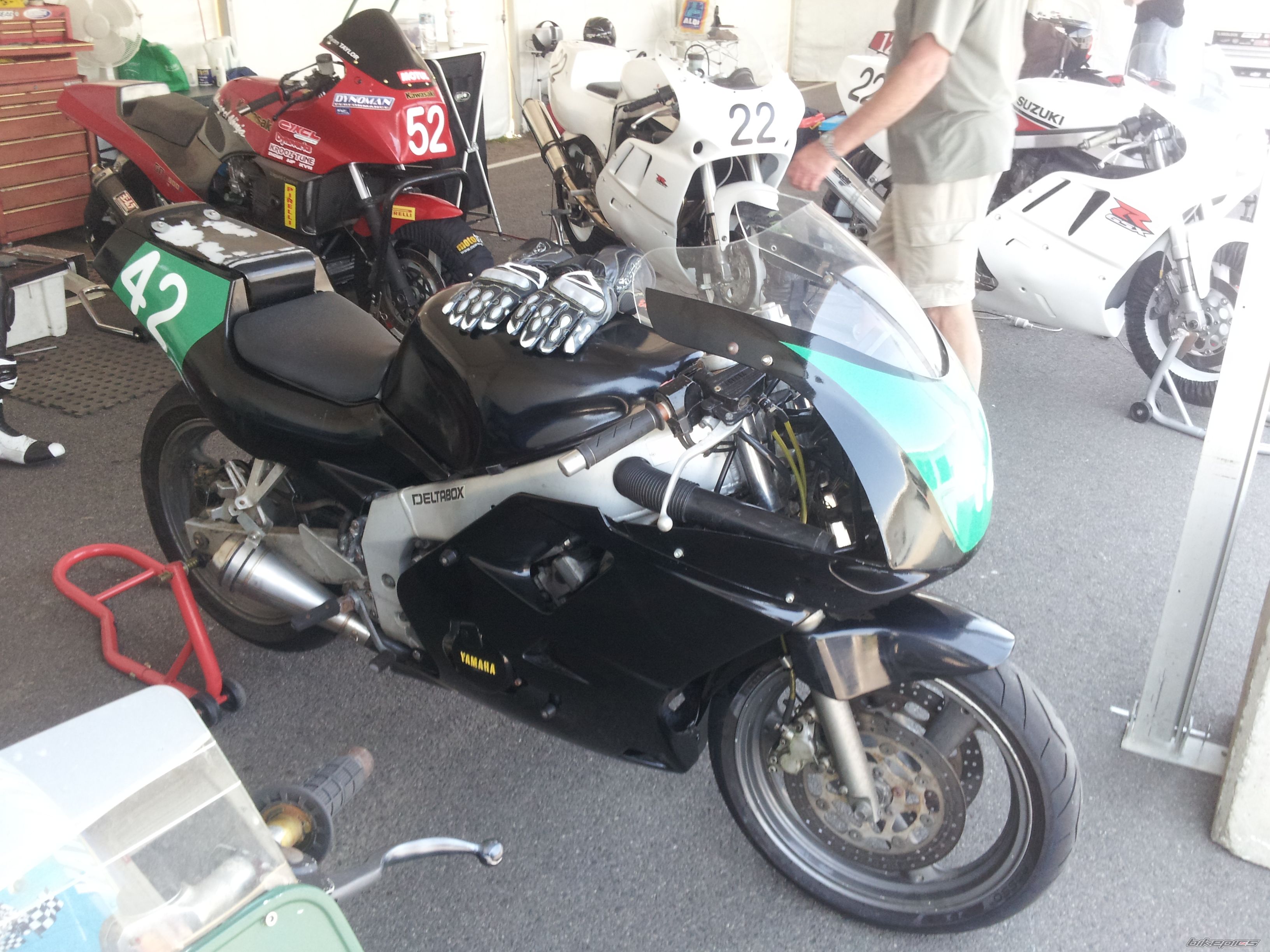 1990 YAMAHA FZR 250 EXUP | Picture 2514596 motorcycle photo