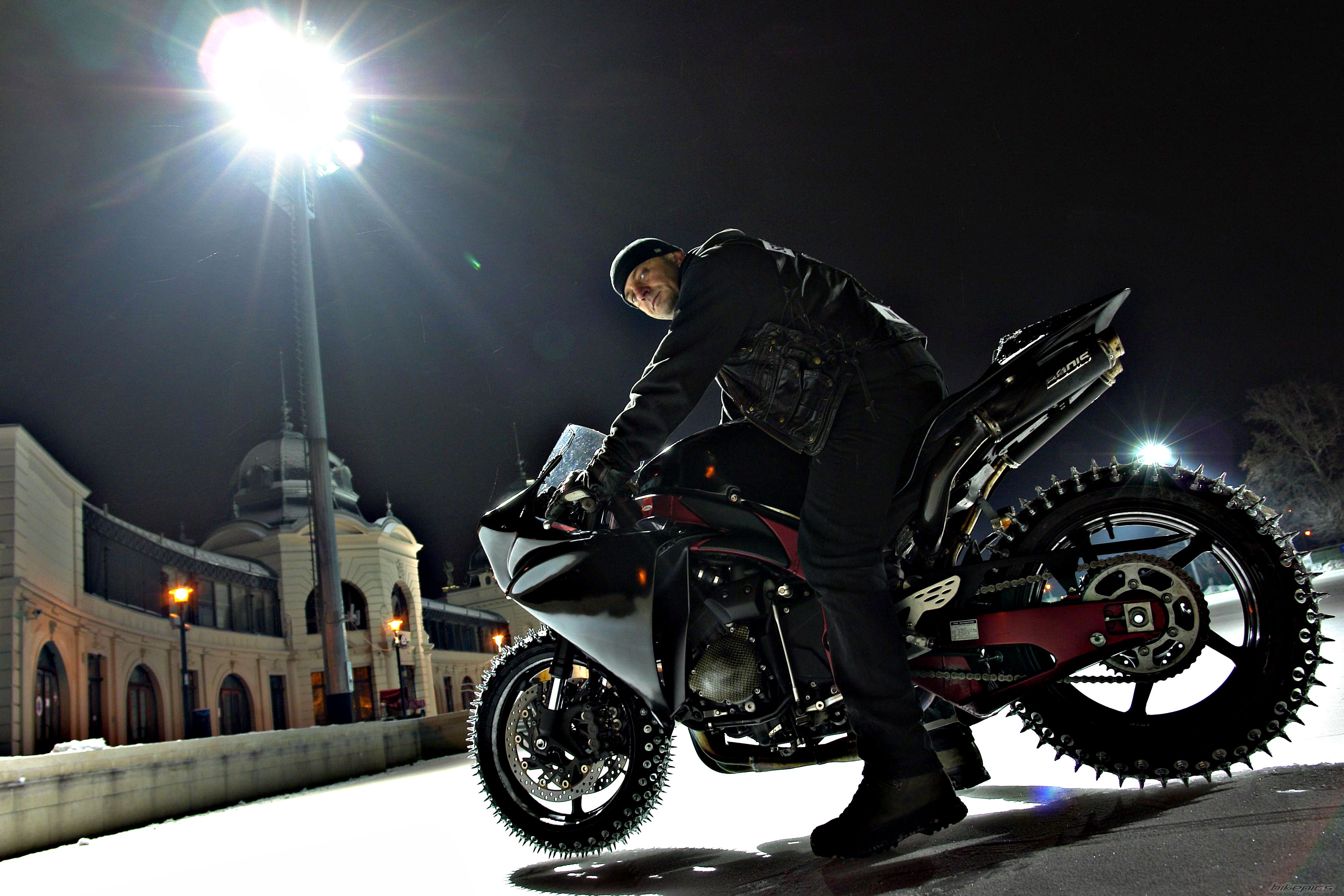 2009 YAMAHA YZF R1 | Picture 2514646 motorcycle photo