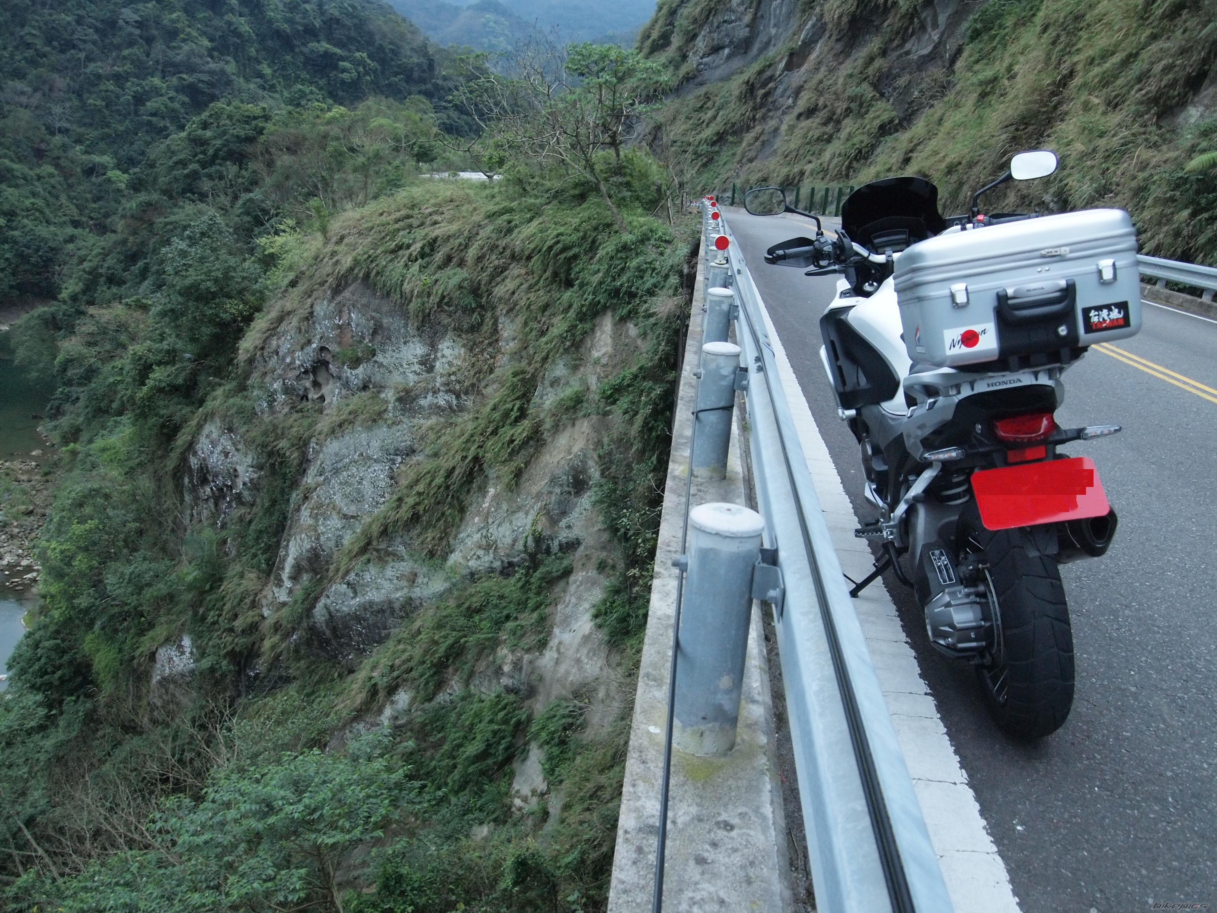 2012 HONDA CROSSTOURER | Picture 2517681 motorcycle photo