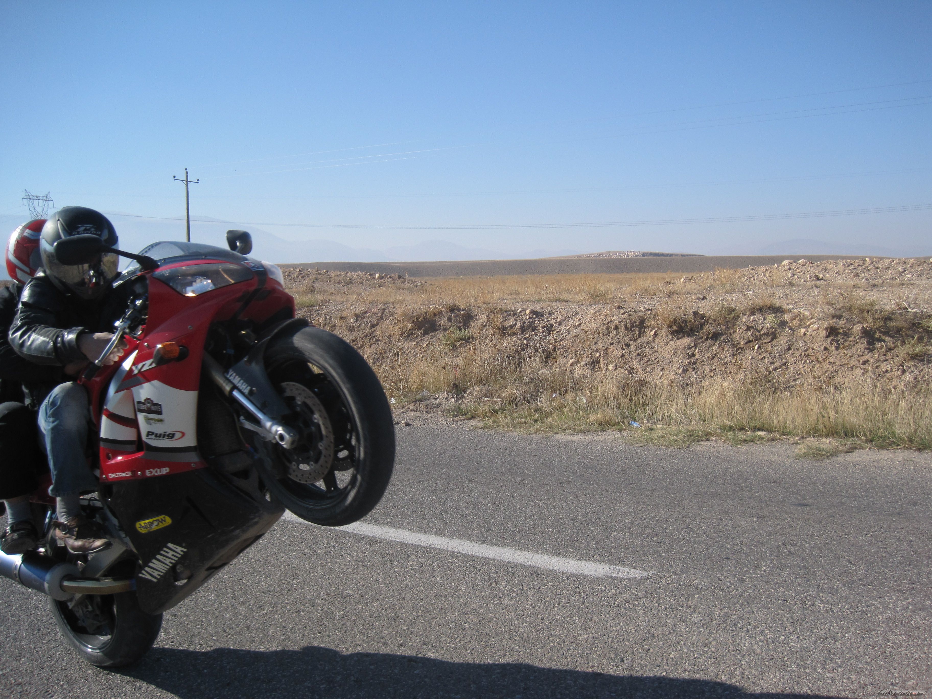 2002 YAMAHA R1 | Picture 2520030 motorcycle photo