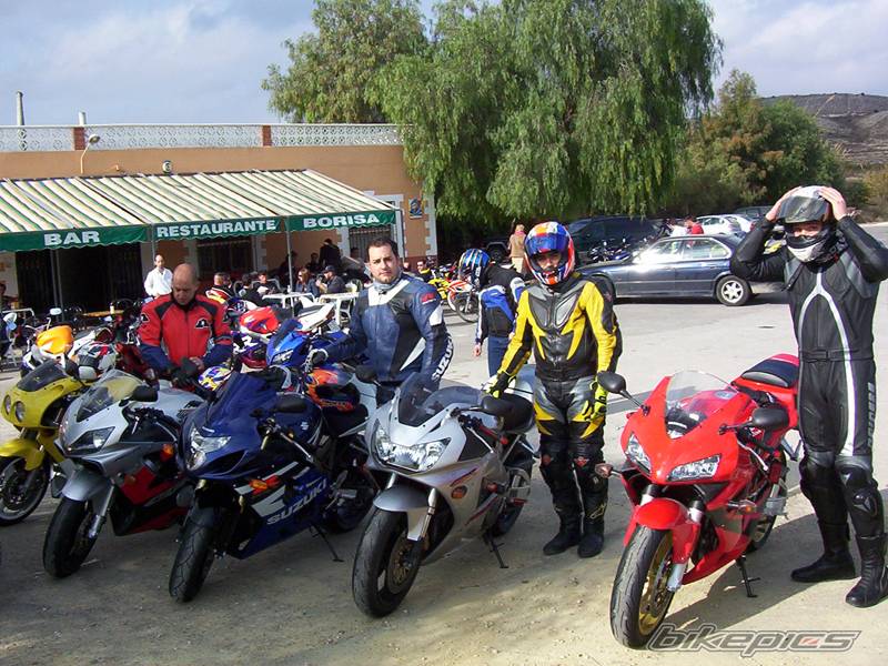 2001 HONDA CBR 900 | Picture 252023 motorcycle photo