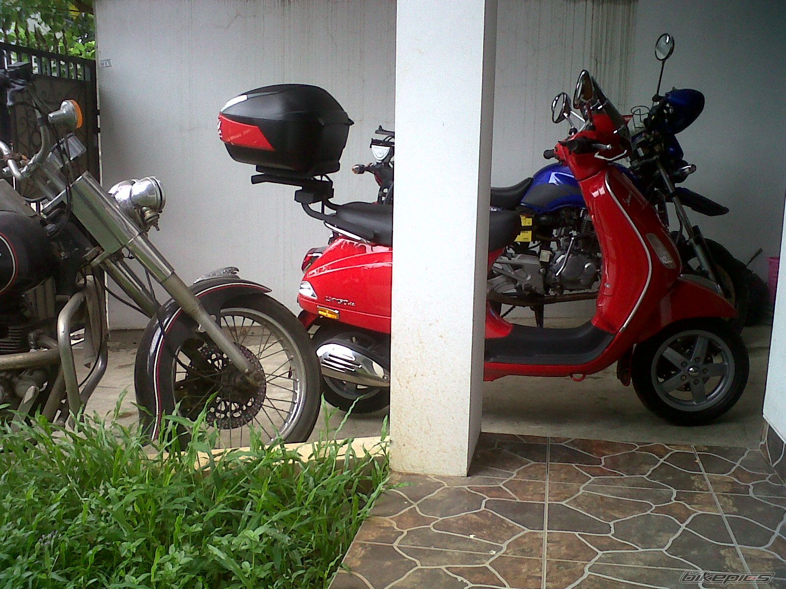 2012 PIAGGIO VESPA LX 150IE | Picture 2522343 motorcycle photo