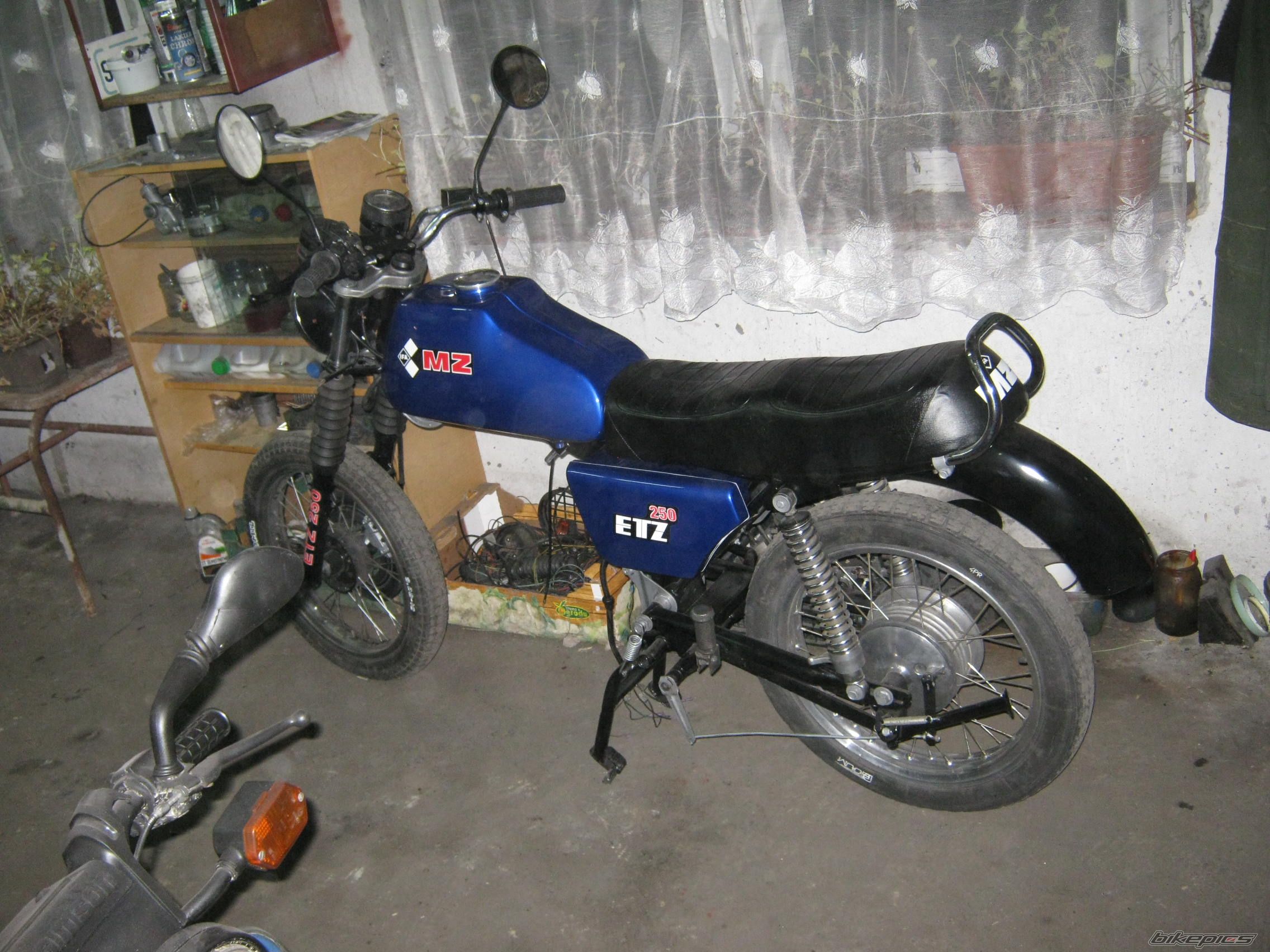 1989 MZ ETZ 250 | Picture 2522955 motorcycle photo