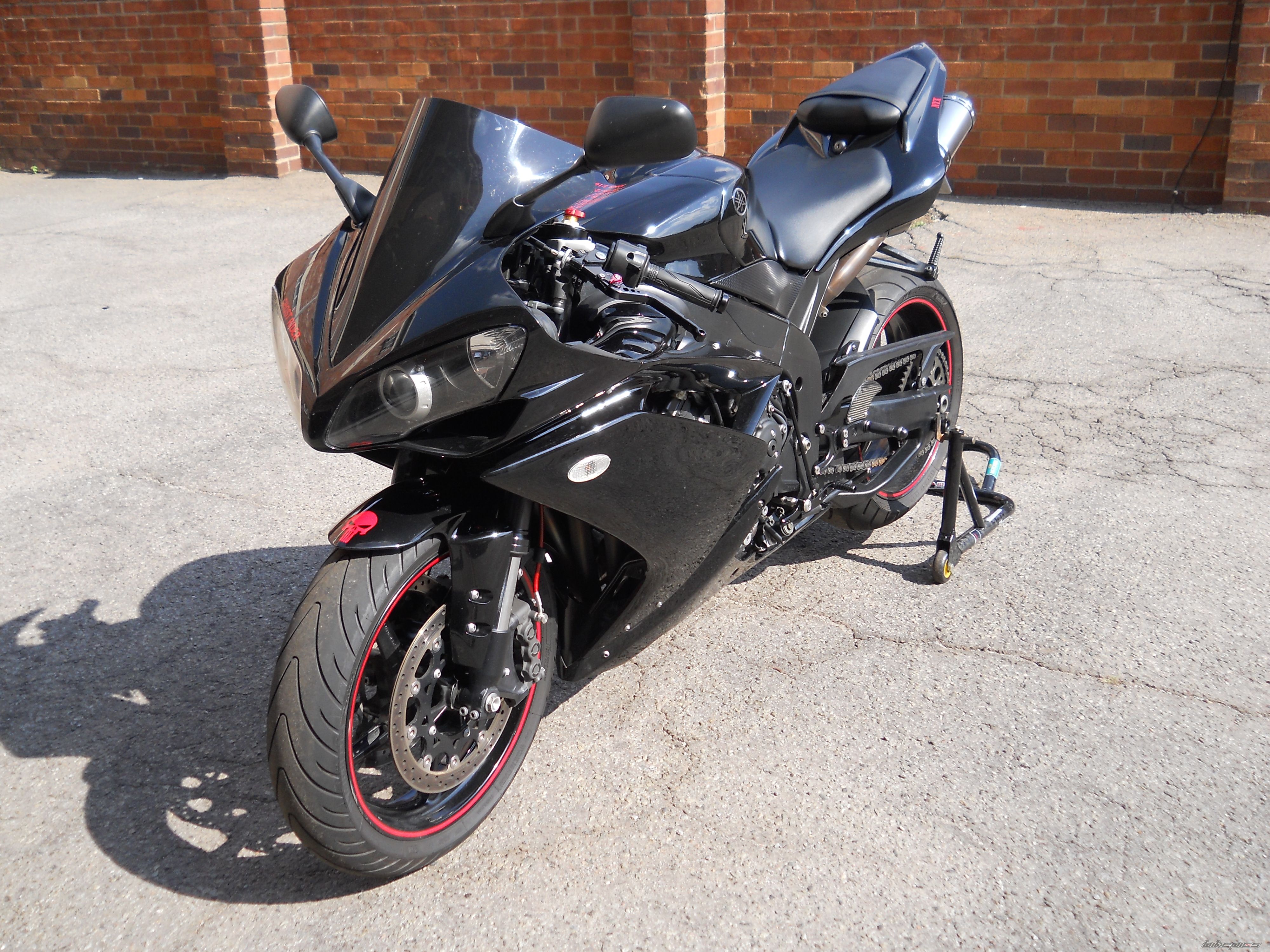 2007 YAMAHA YZF R1 | Picture 2524607 motorcycle photo