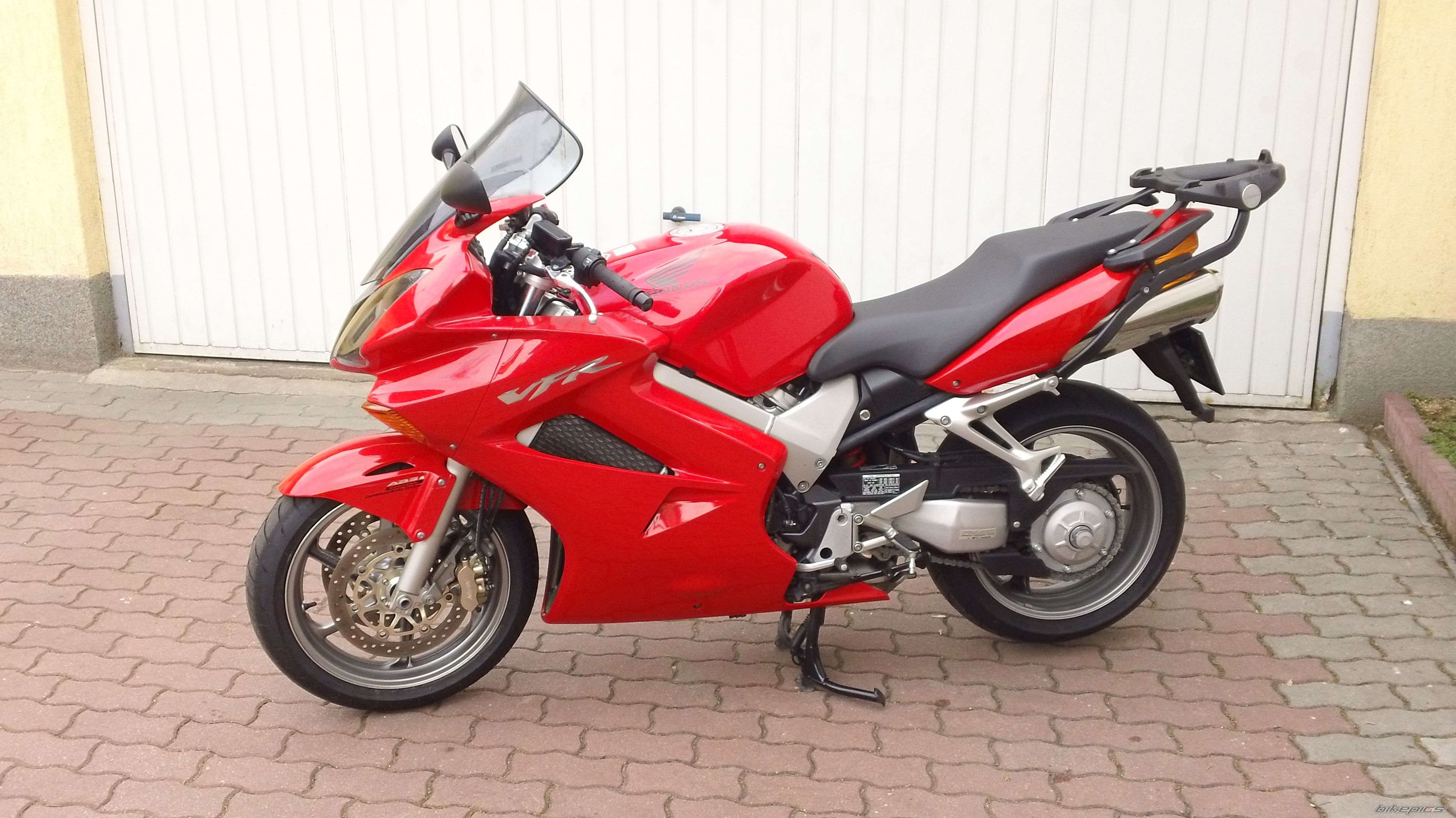 2005 HONDA VFR 800 VTEC | Picture 2526410 motorcycle photo