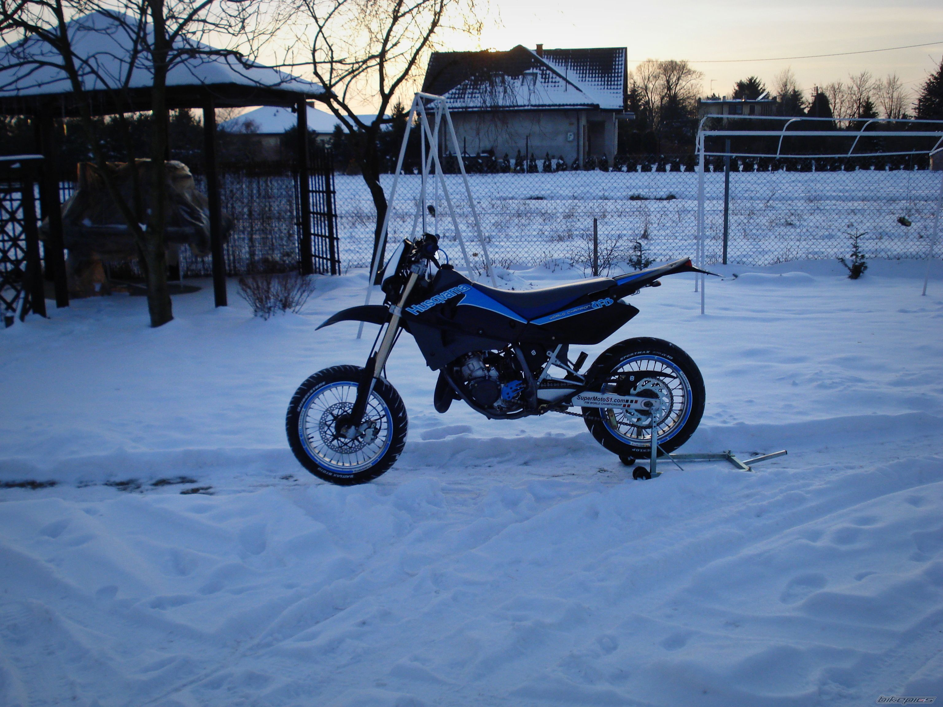 2004 HUSQVARNA SM 125 S | Picture 2528946 motorcycle photo