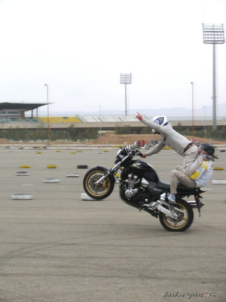 2011 HONDA CB1300 | Picture 2529190 motorcycle photo