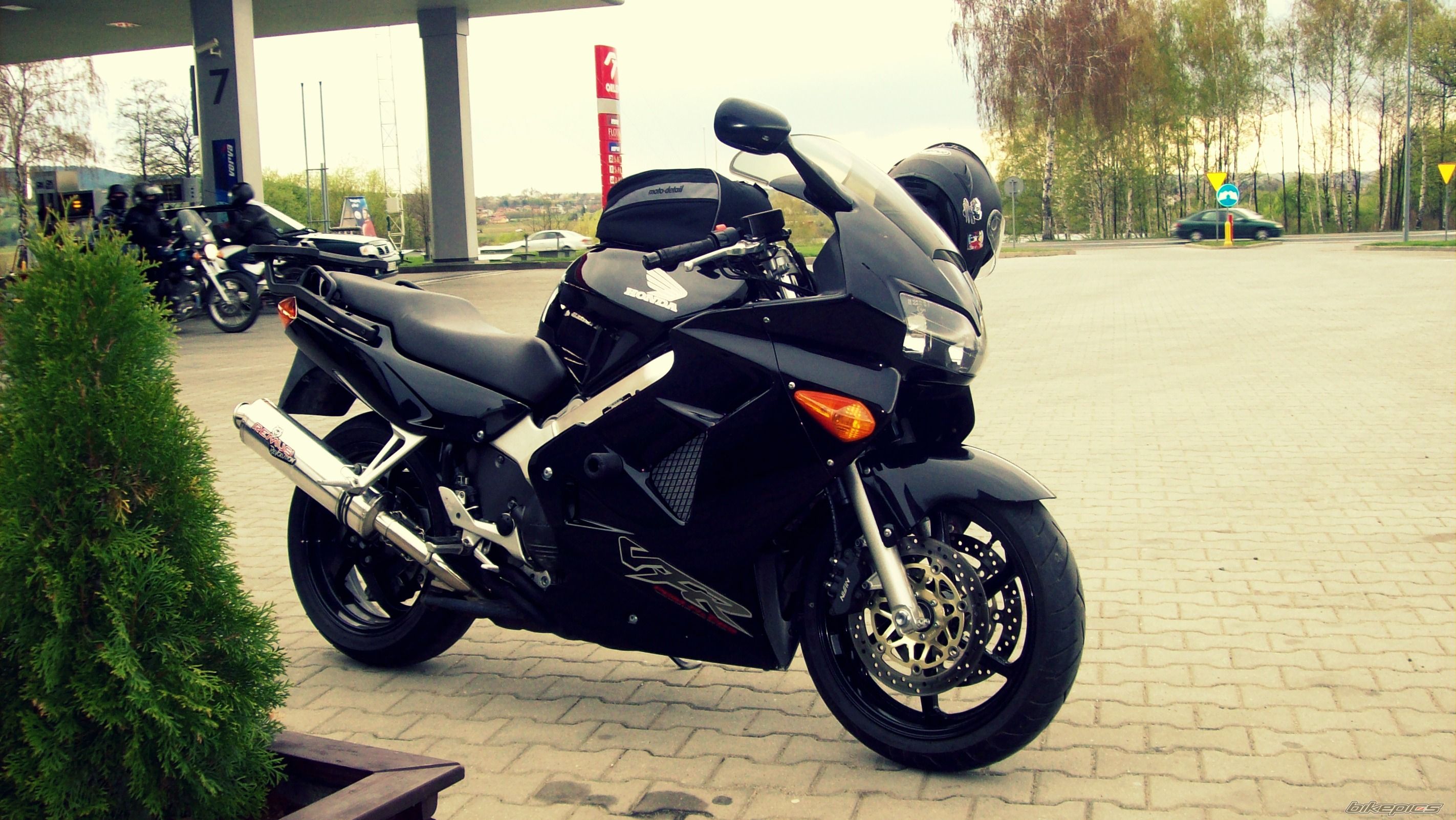 1999 HONDA VFR 800 | Picture 2529193 motorcycle photo