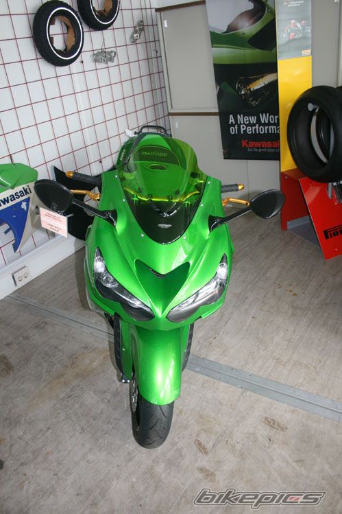 2012 KAWASAKI ZZR 1400 | Picture 2529286 motorcycle photo