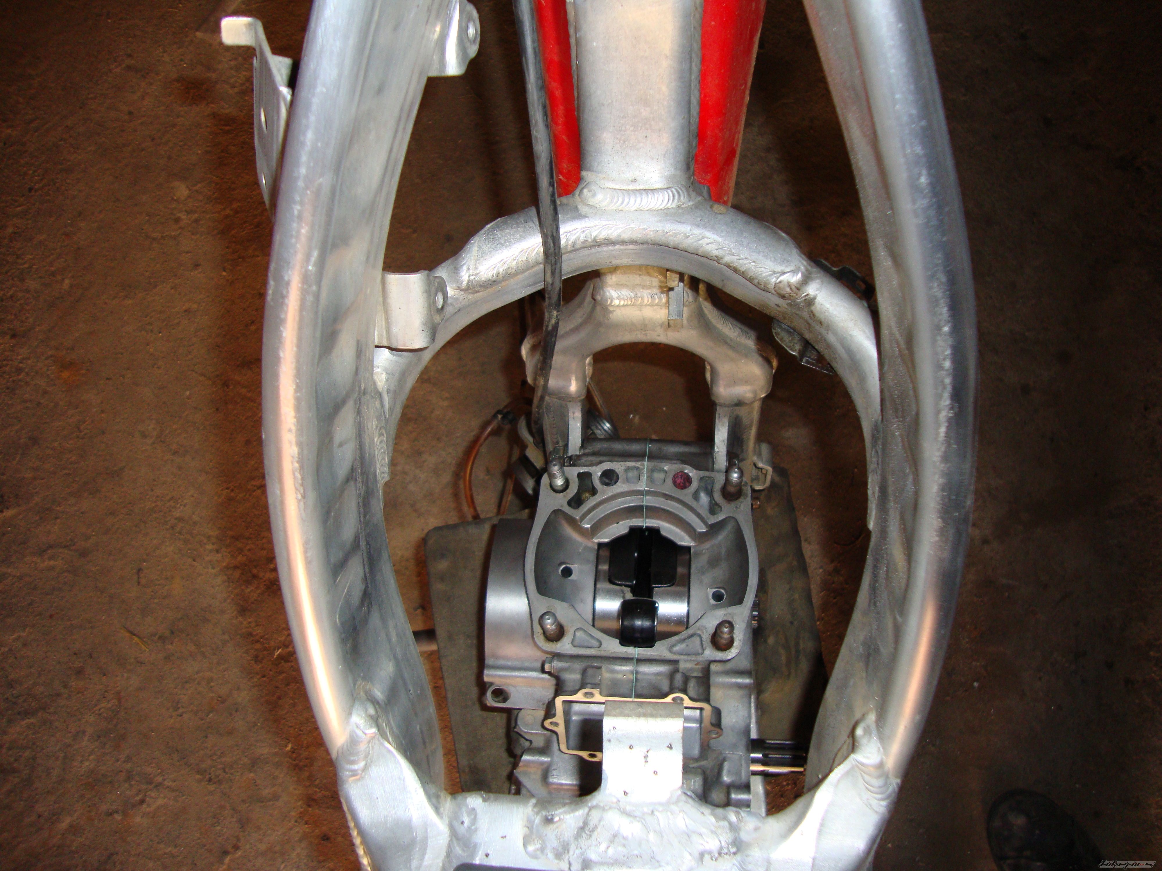 2002 HONDA CR 250 | Picture 2530235 motorcycle photo