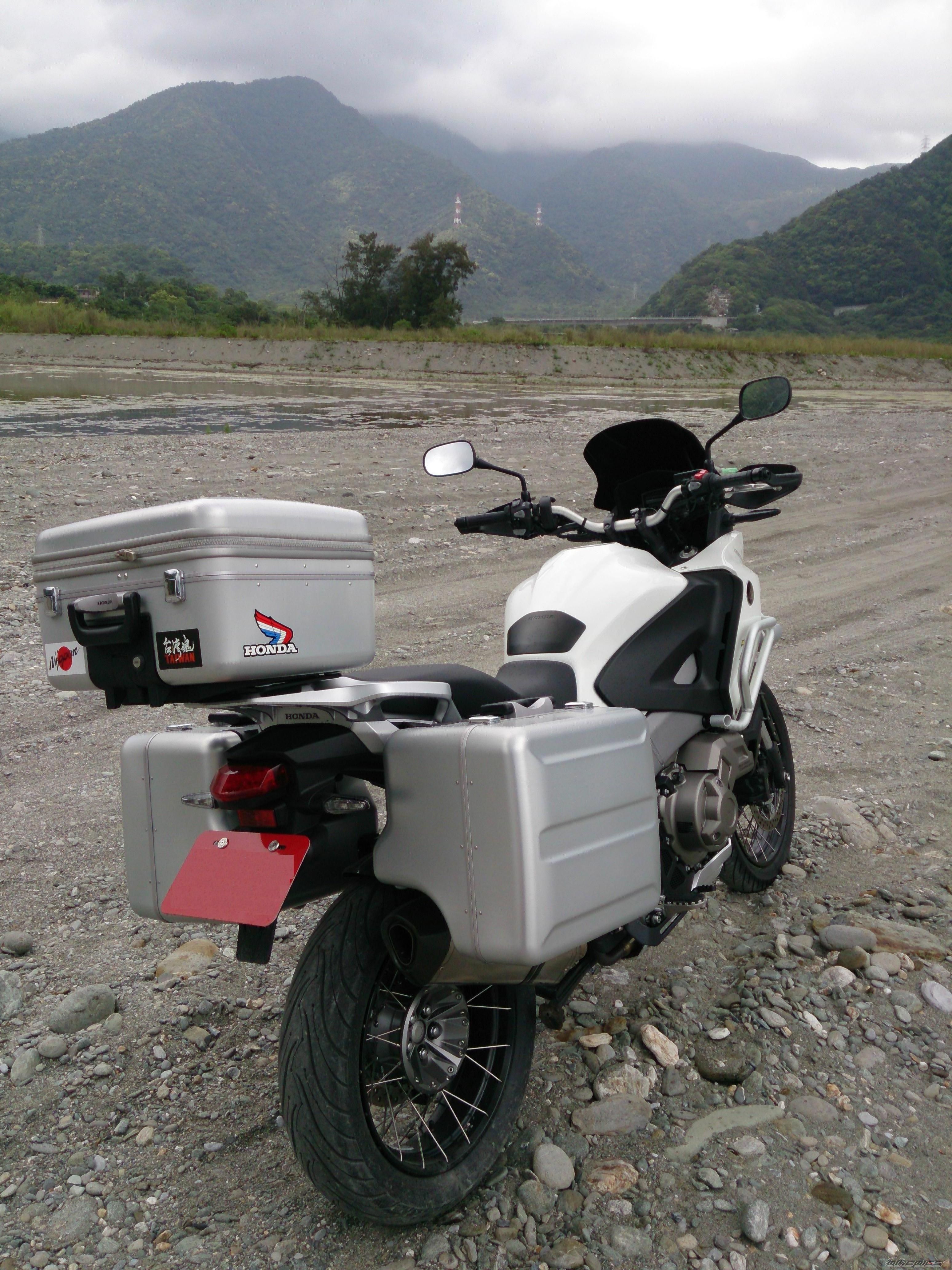 2012 HONDA CROSSTOURER | Picture 2531225 motorcycle photo