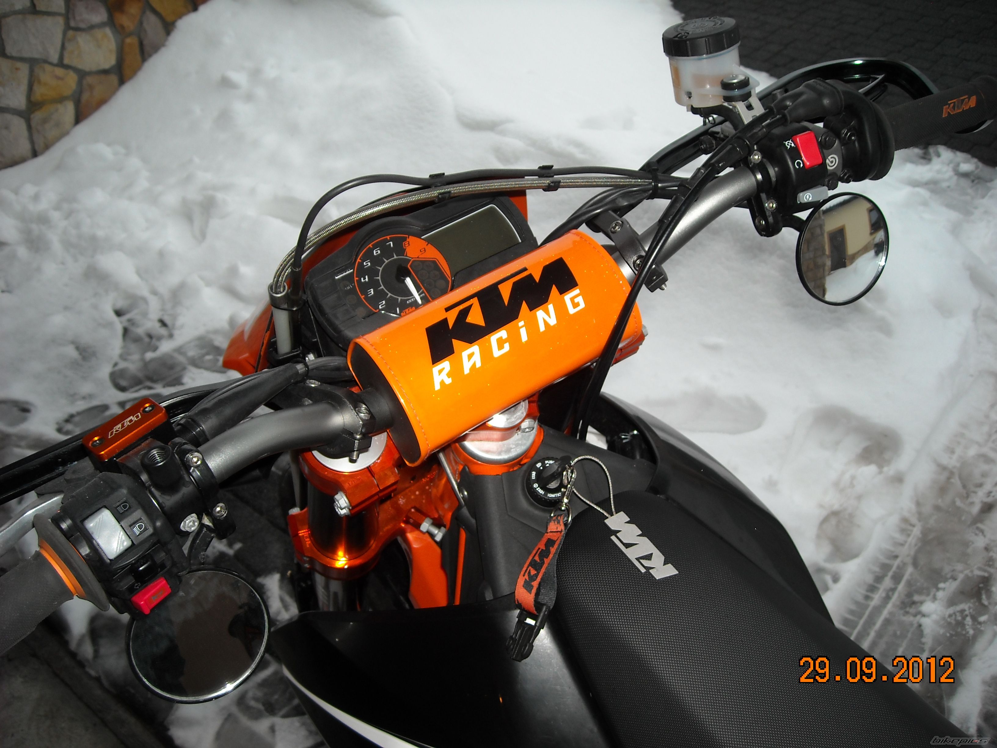 2012 KTM 690 SMC | Picture 2537620 motorcycle photo