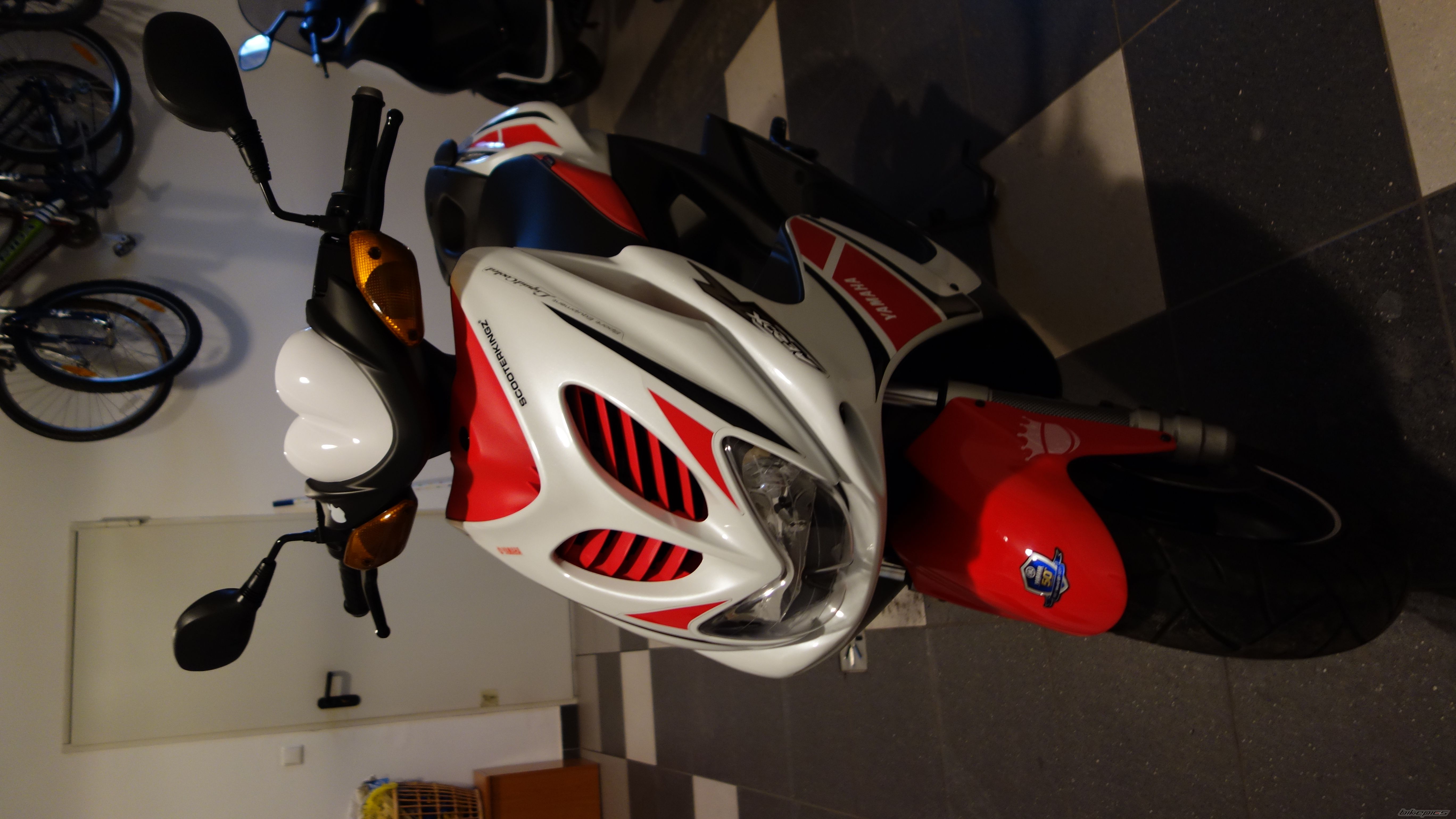 2011 YAMAHA AEROX 50 | Picture 2538689 motorcycle photo