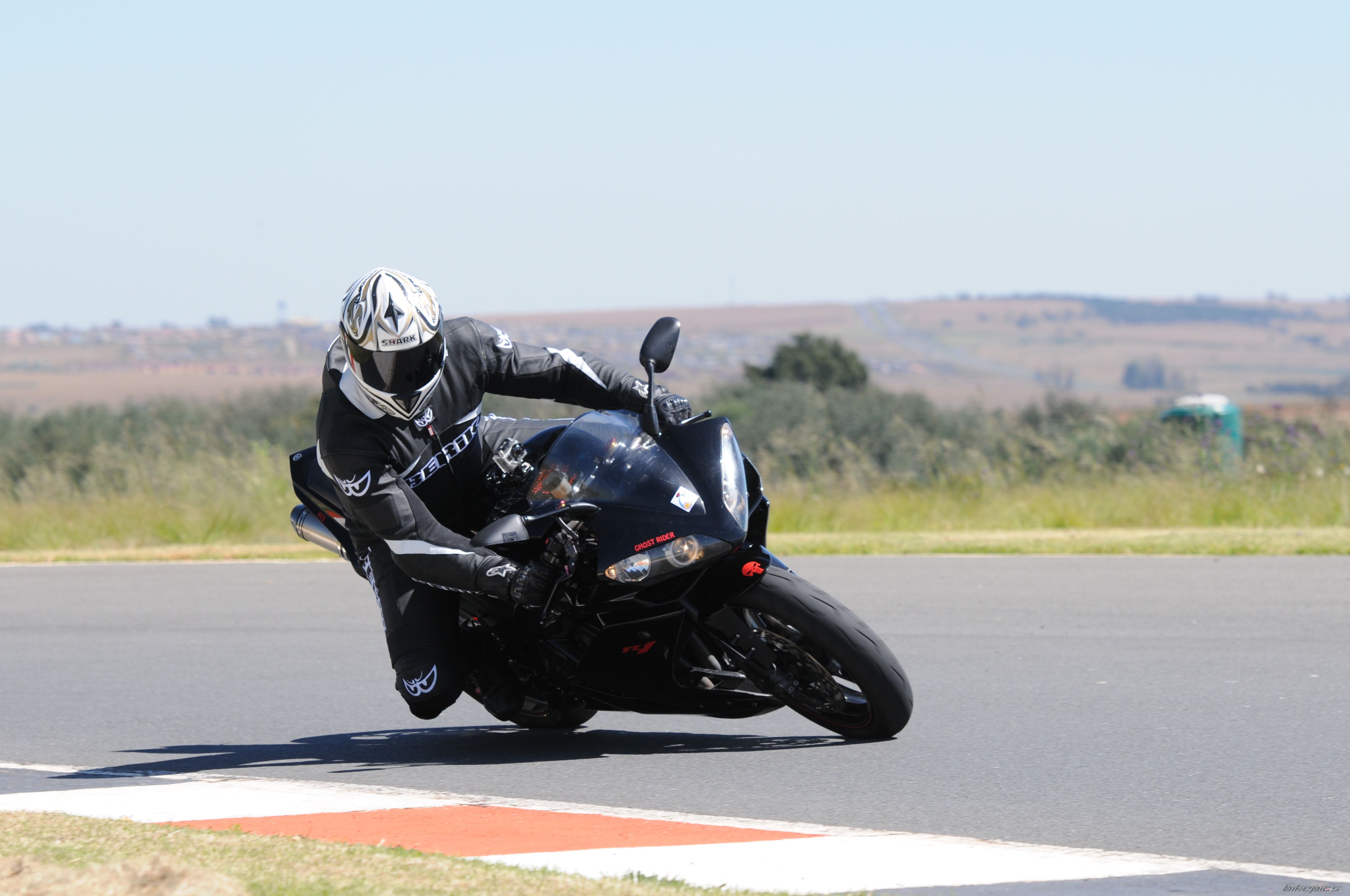 2007 YAMAHA YZF R1 | Picture 2539479 motorcycle photo