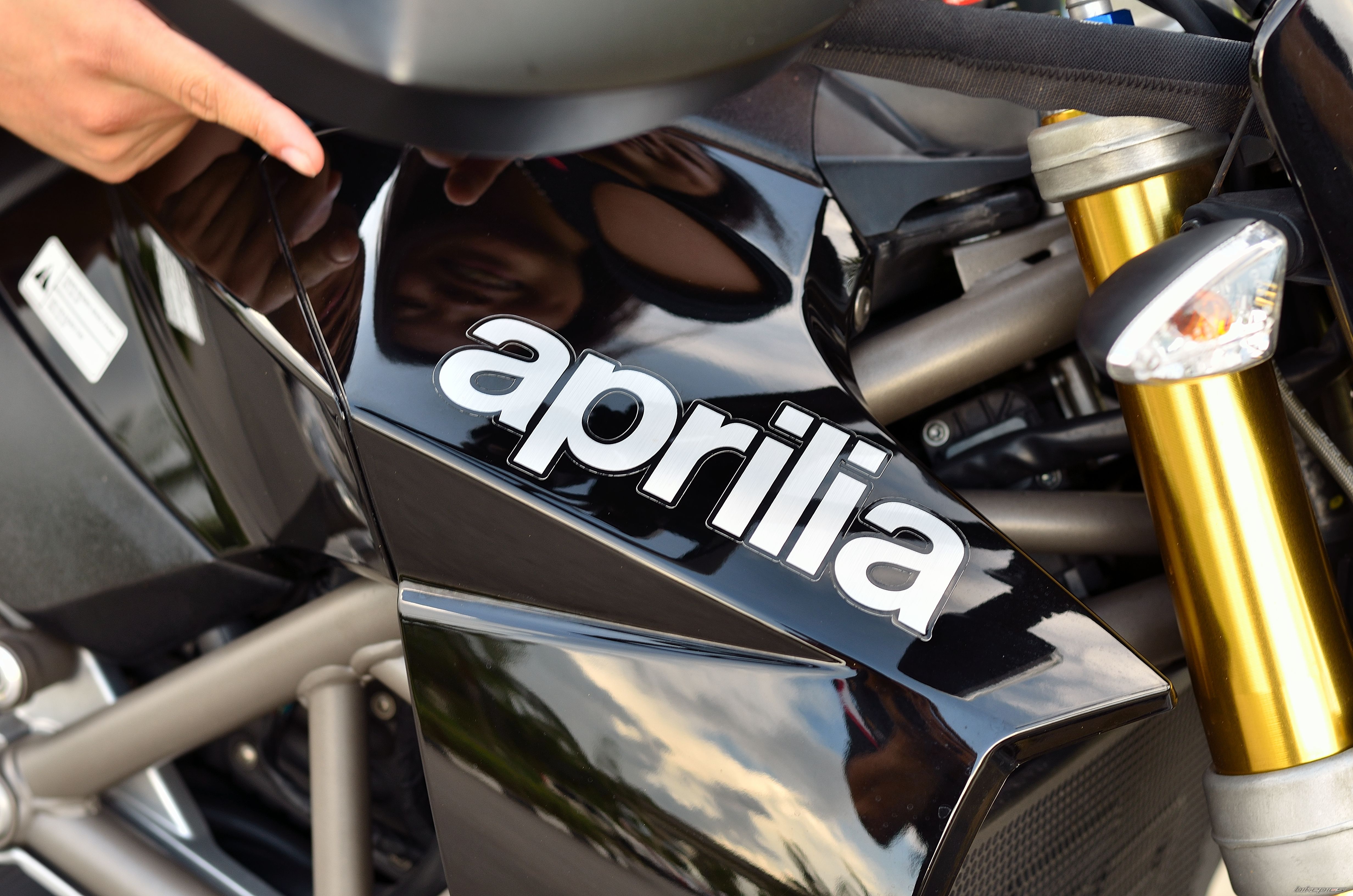 2012 APRILIA DORSODURO | Picture 2539905 motorcycle photo