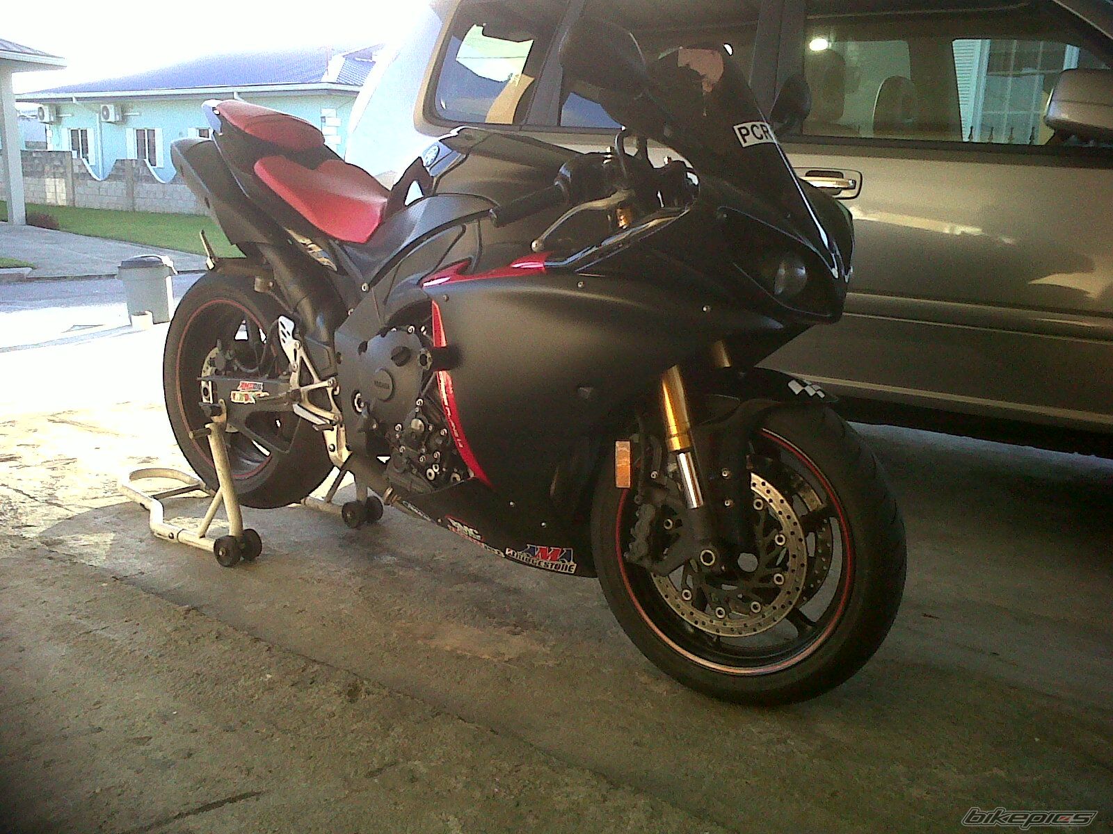 2009 YAMAHA YZF R1 | Picture 2539950 motorcycle photo