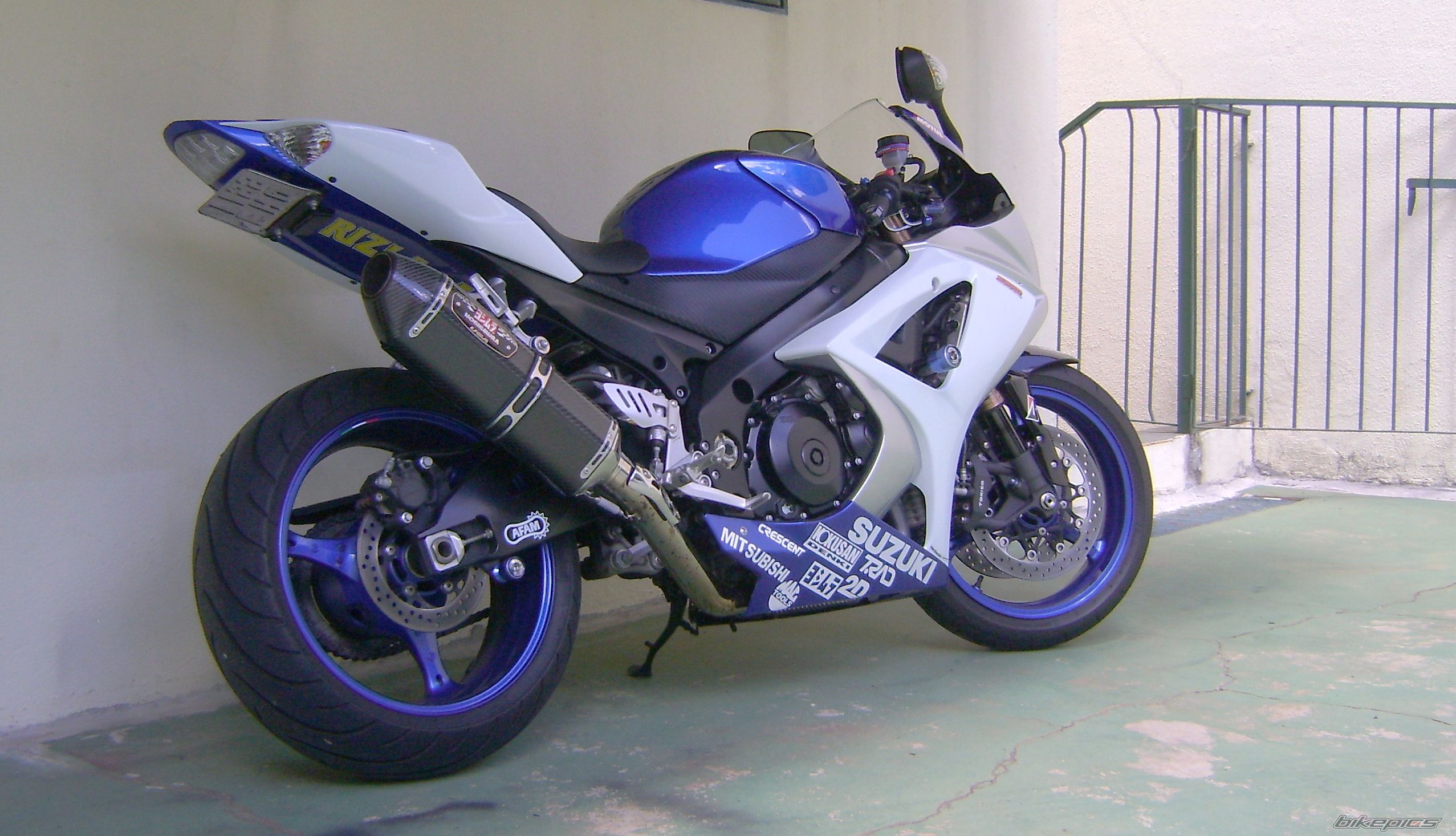 2009 SUZUKI GSX R 1000 | Picture 2541232 motorcycle photo