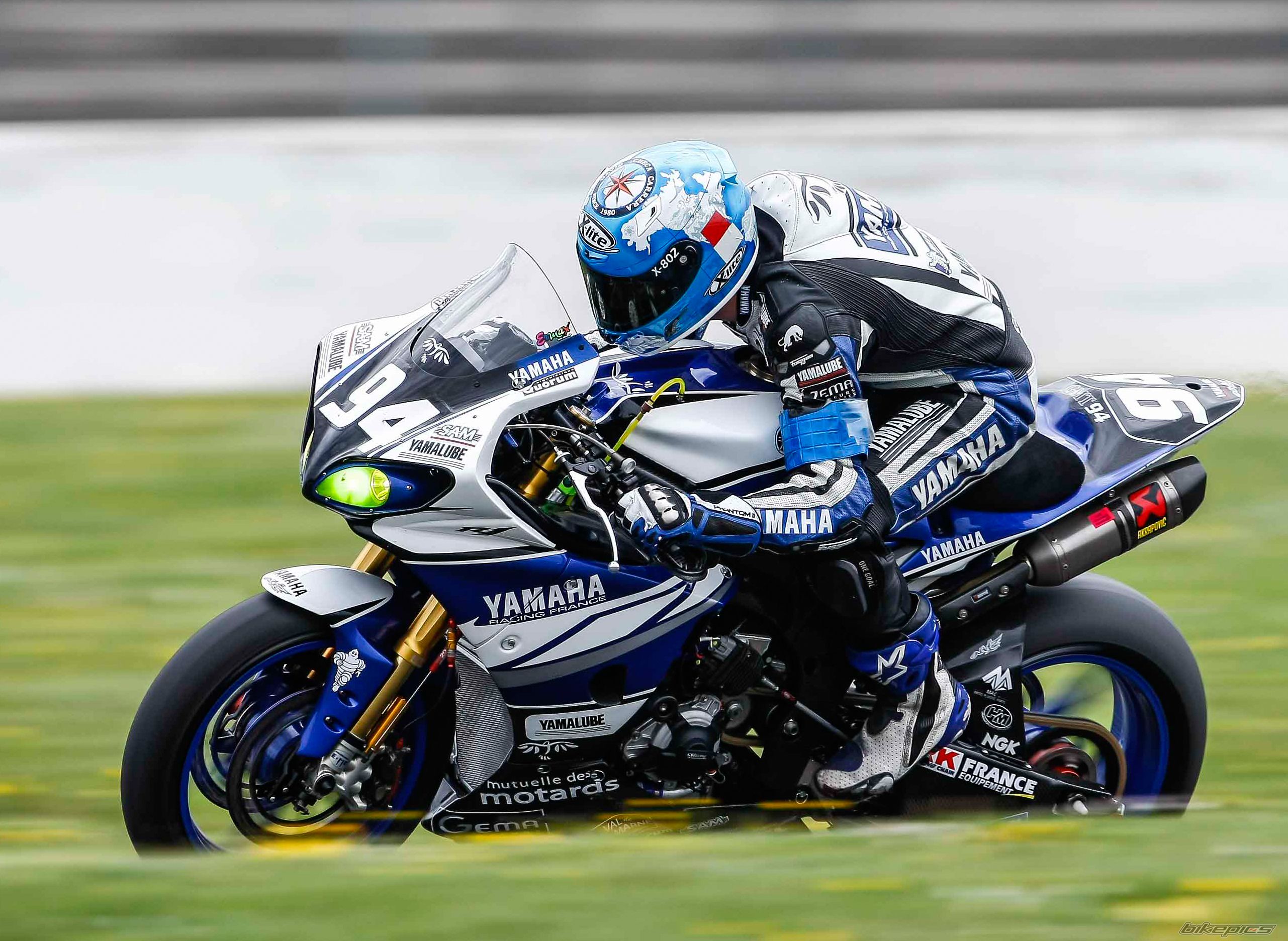 2013 YAMAHA YZF R1 | Picture 2543713 motorcycle photo