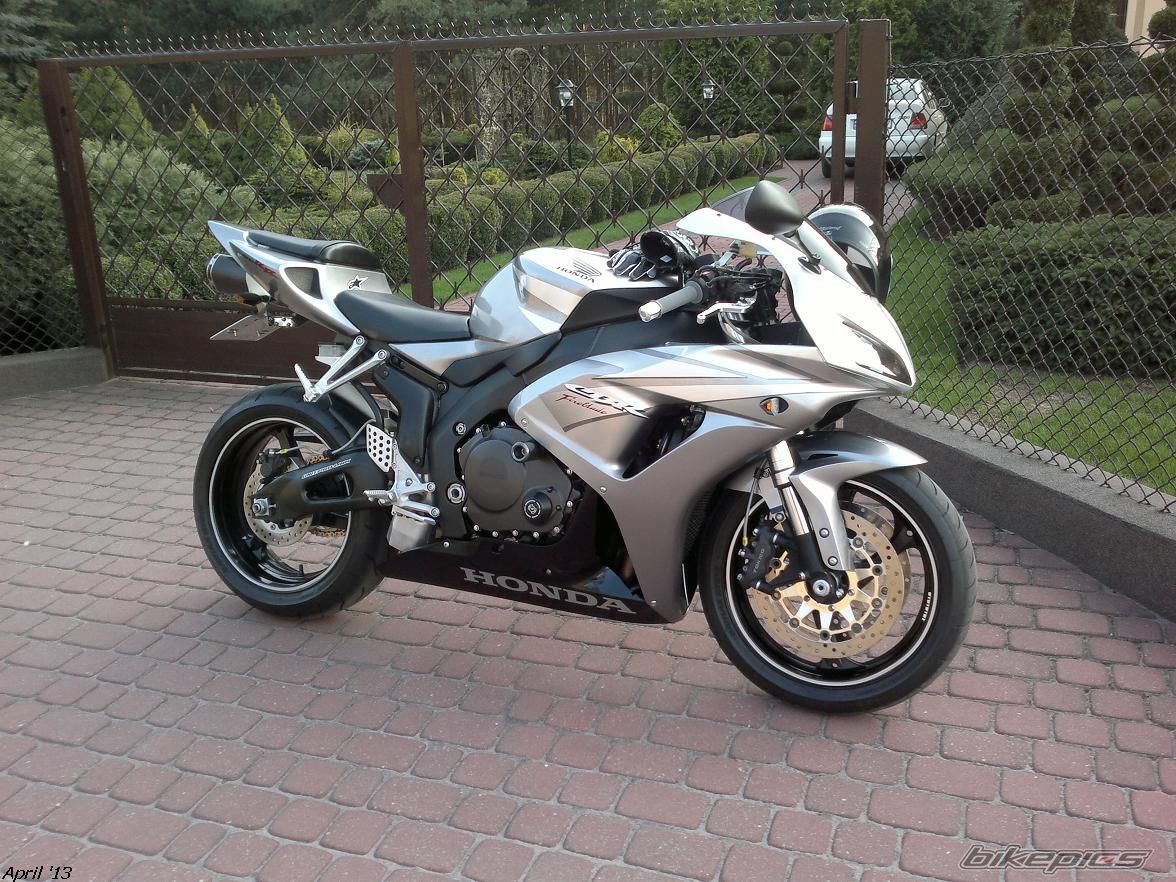 2007 HONDA CBR 1000  RR | Picture 2546520 motorcycle photo