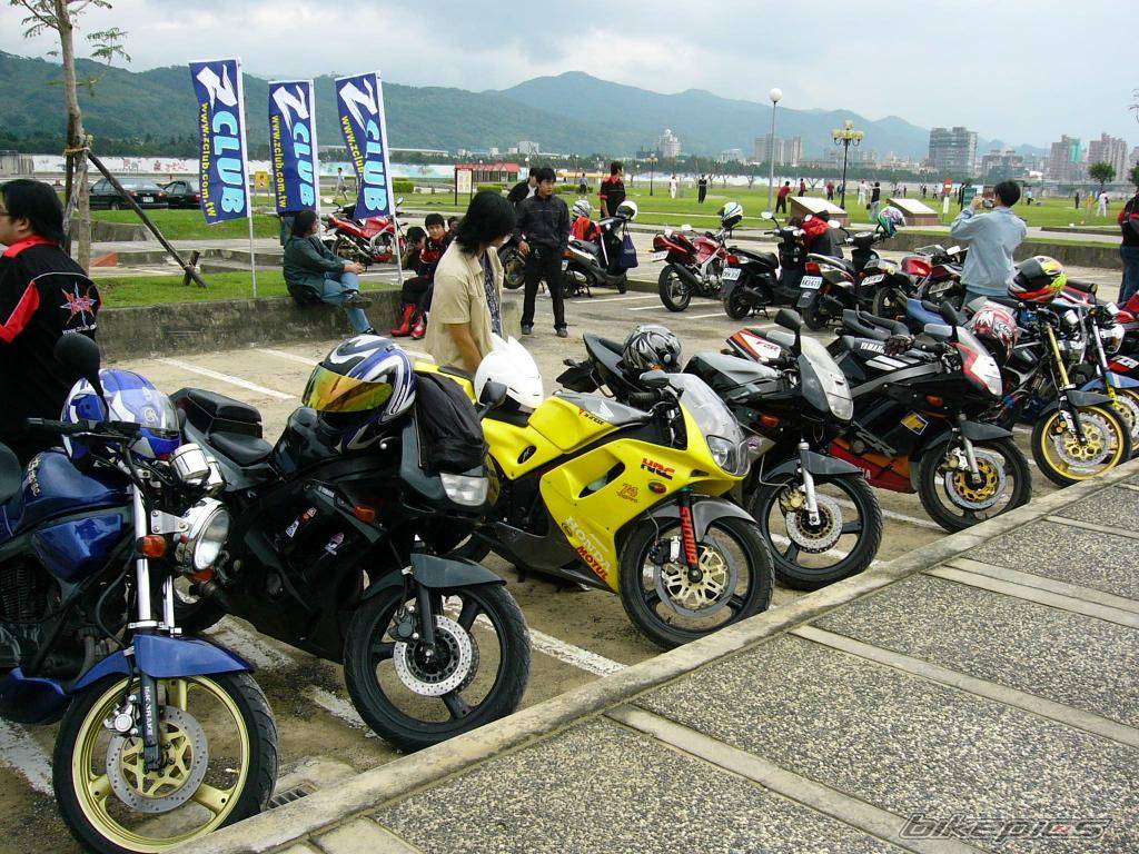 1993 YAMAHA FZR 150 | Picture 254682 motorcycle photo